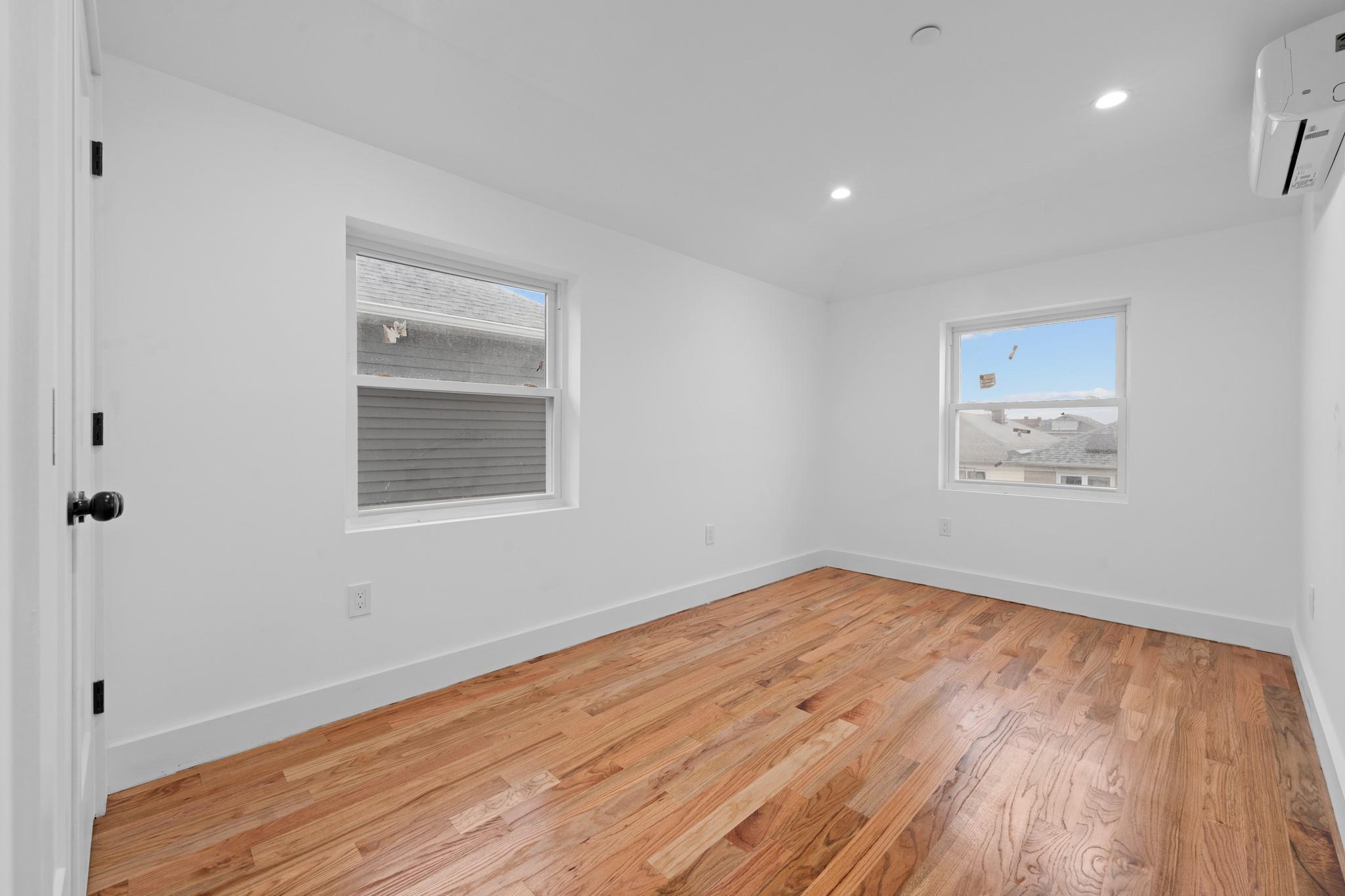Single Family Hessler  Queens, NY 11692, MLS-843954-10