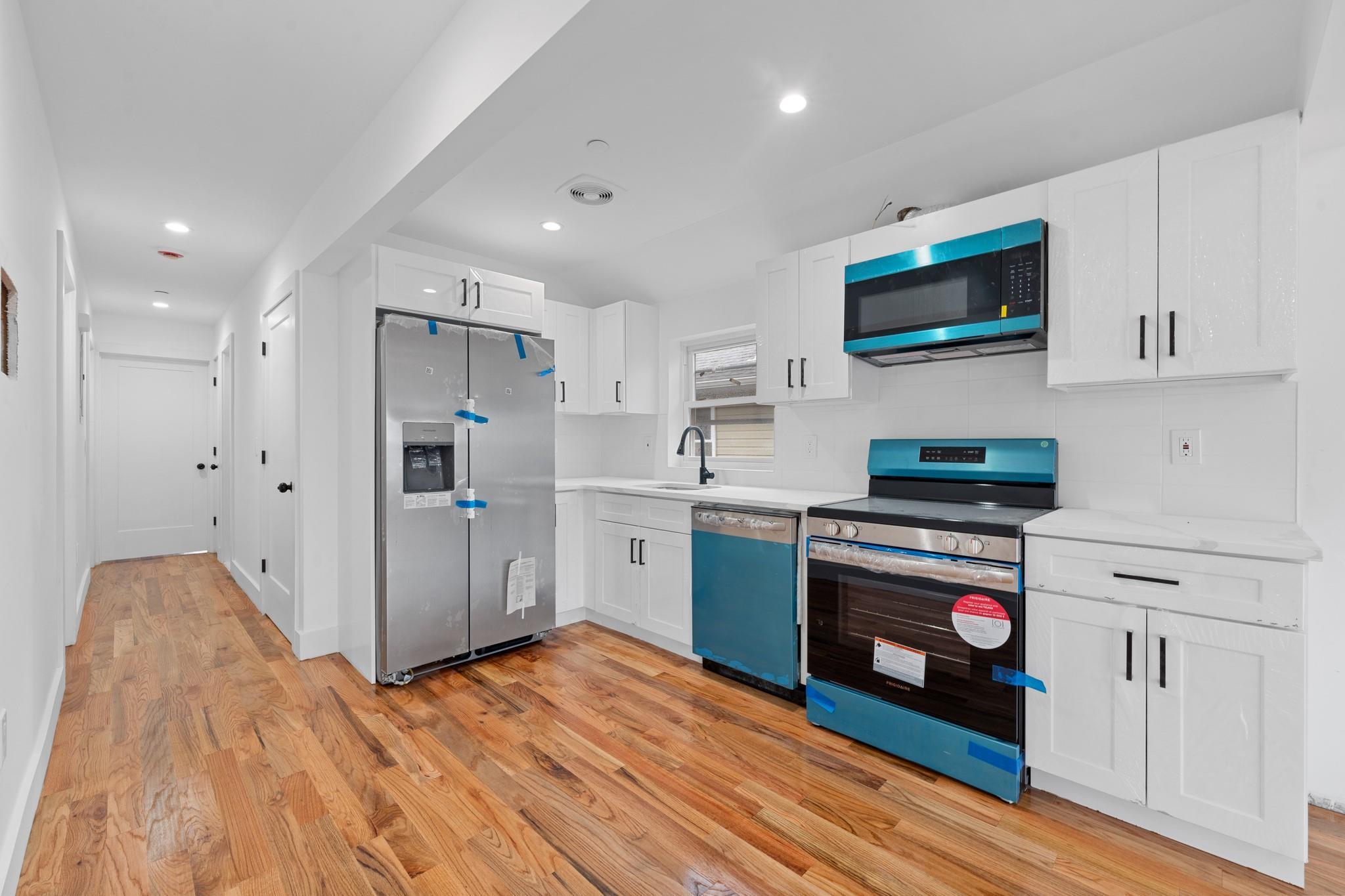 Single Family Hessler  Queens, NY 11692, MLS-843954-2