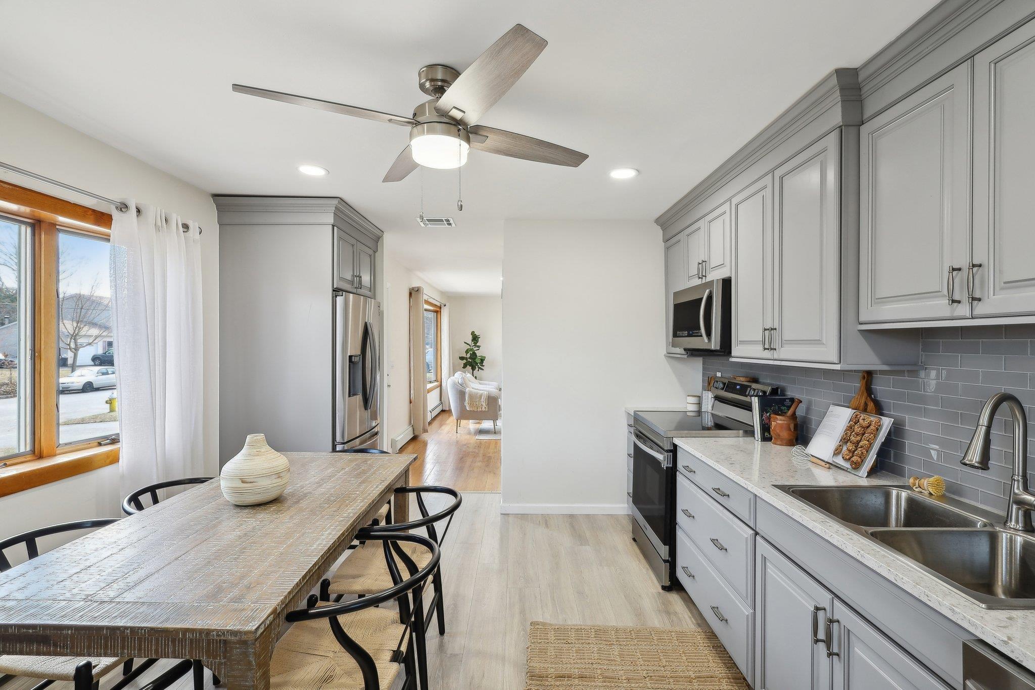 Single Family Bieselin  Suffolk County, NY 11713, MLS-843965-12