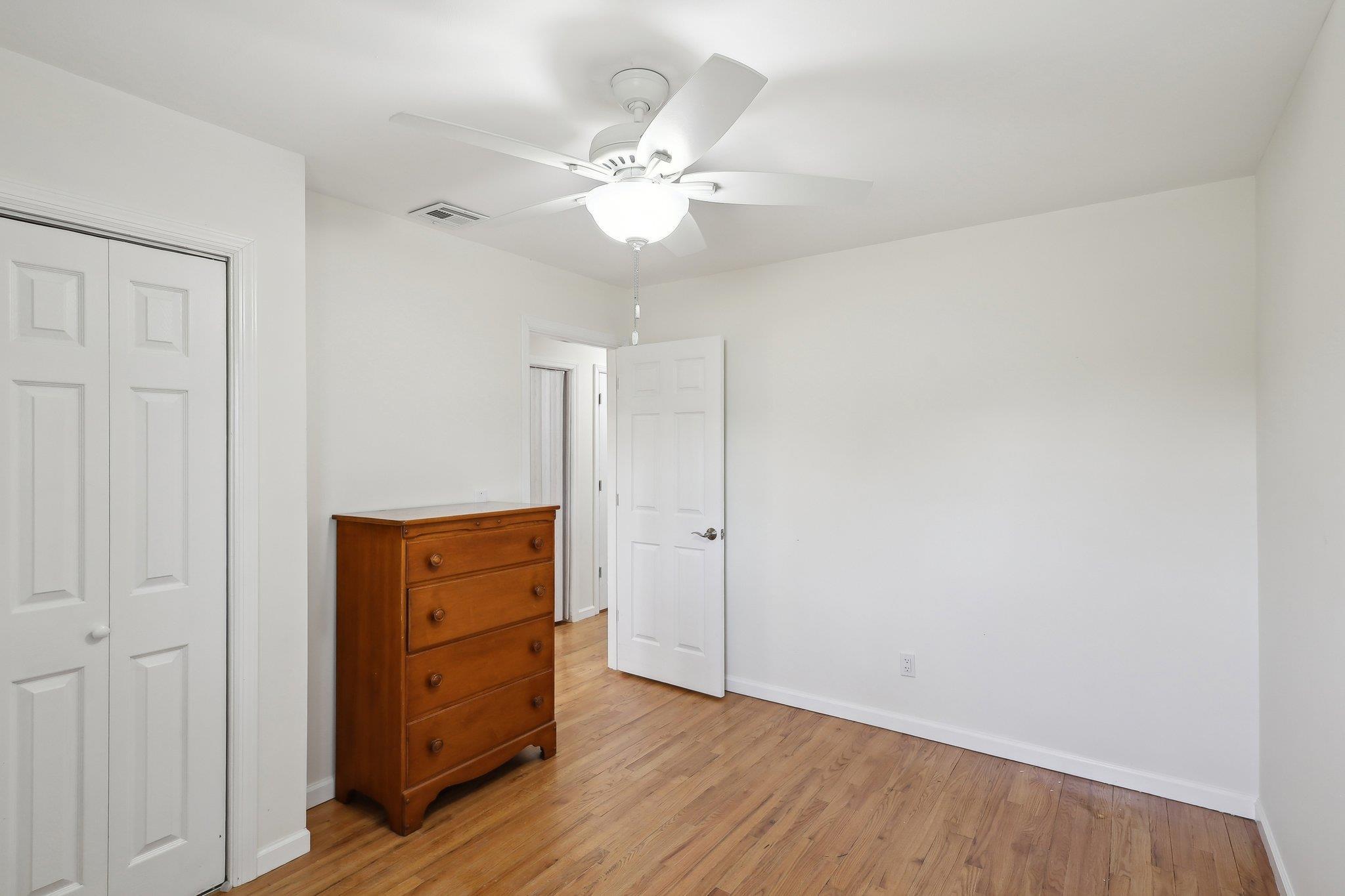 Single Family Bieselin  Suffolk County, NY 11713, MLS-843965-19