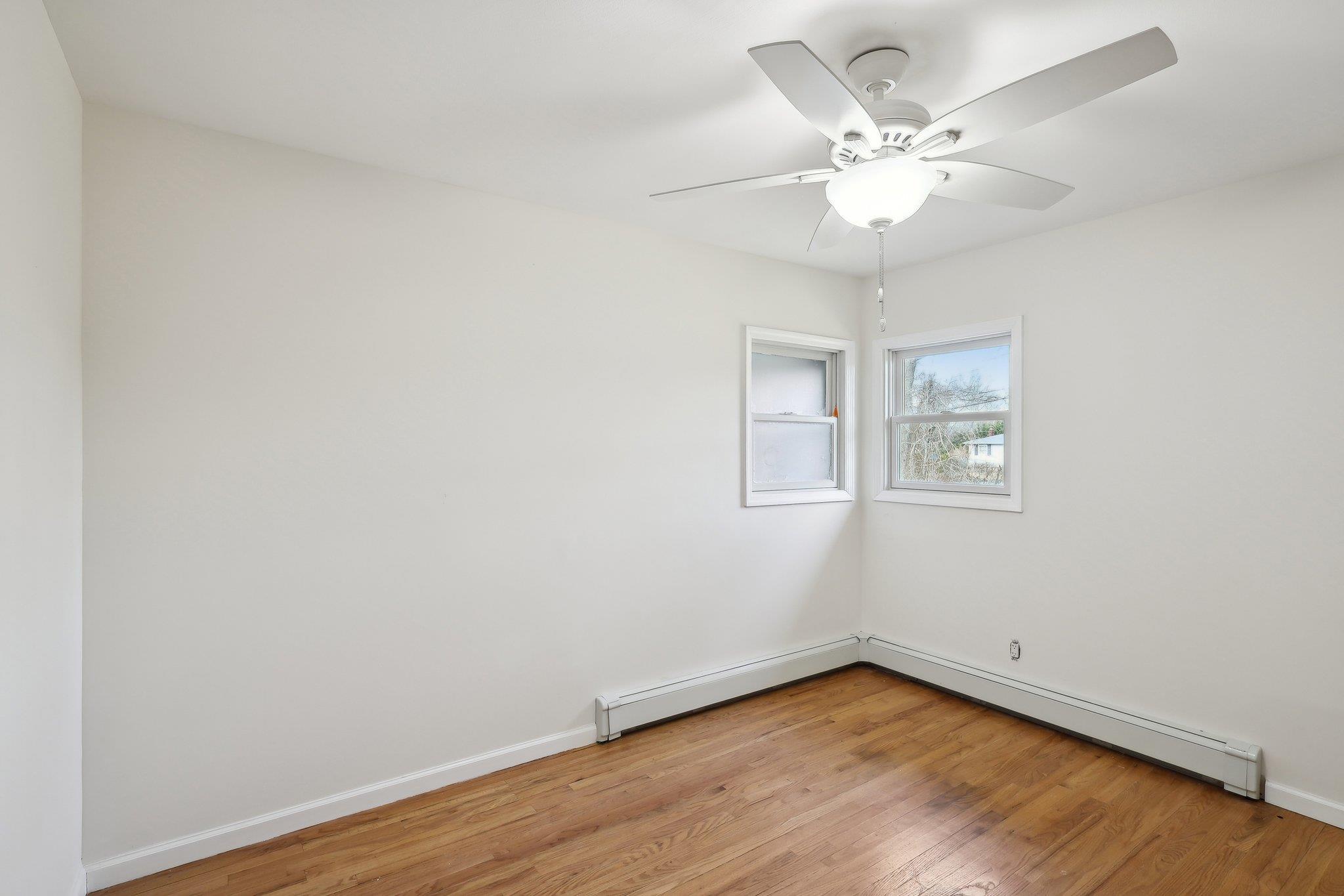 Single Family Bieselin  Suffolk County, NY 11713, MLS-843965-20