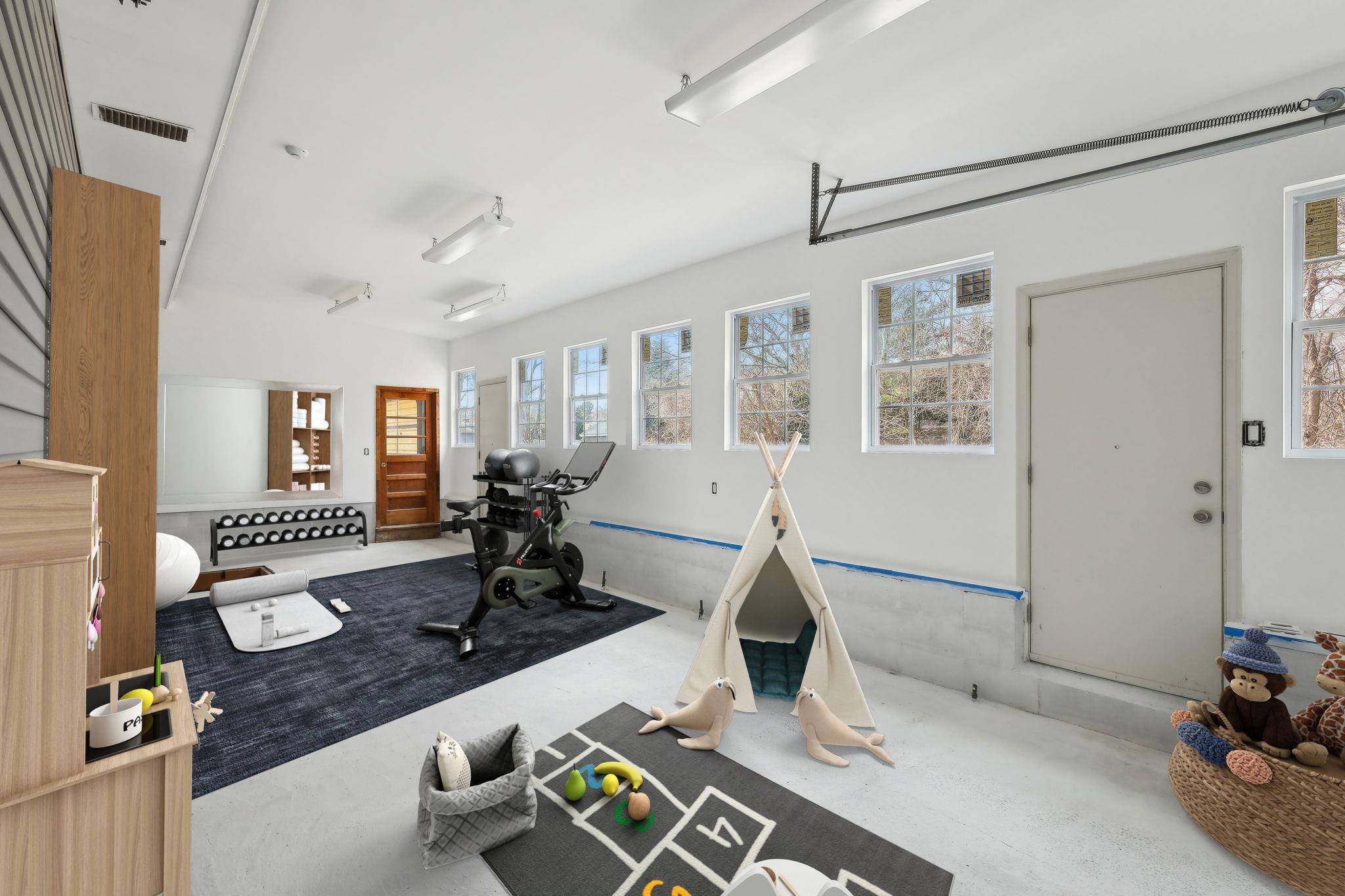 Single Family Bieselin  Suffolk County, NY 11713, MLS-843965-23