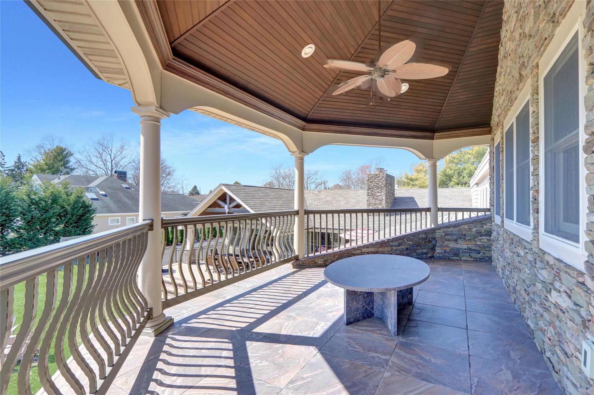 Single Family Willetts  Suffolk County, NY 11795, MLS-843977-28