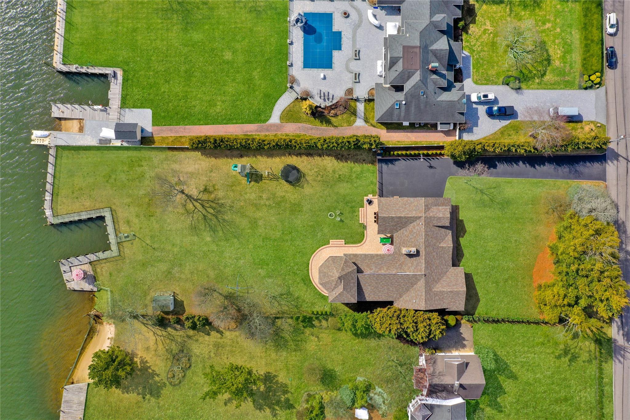 Single Family Willetts  Suffolk County, NY 11795, MLS-843977-37