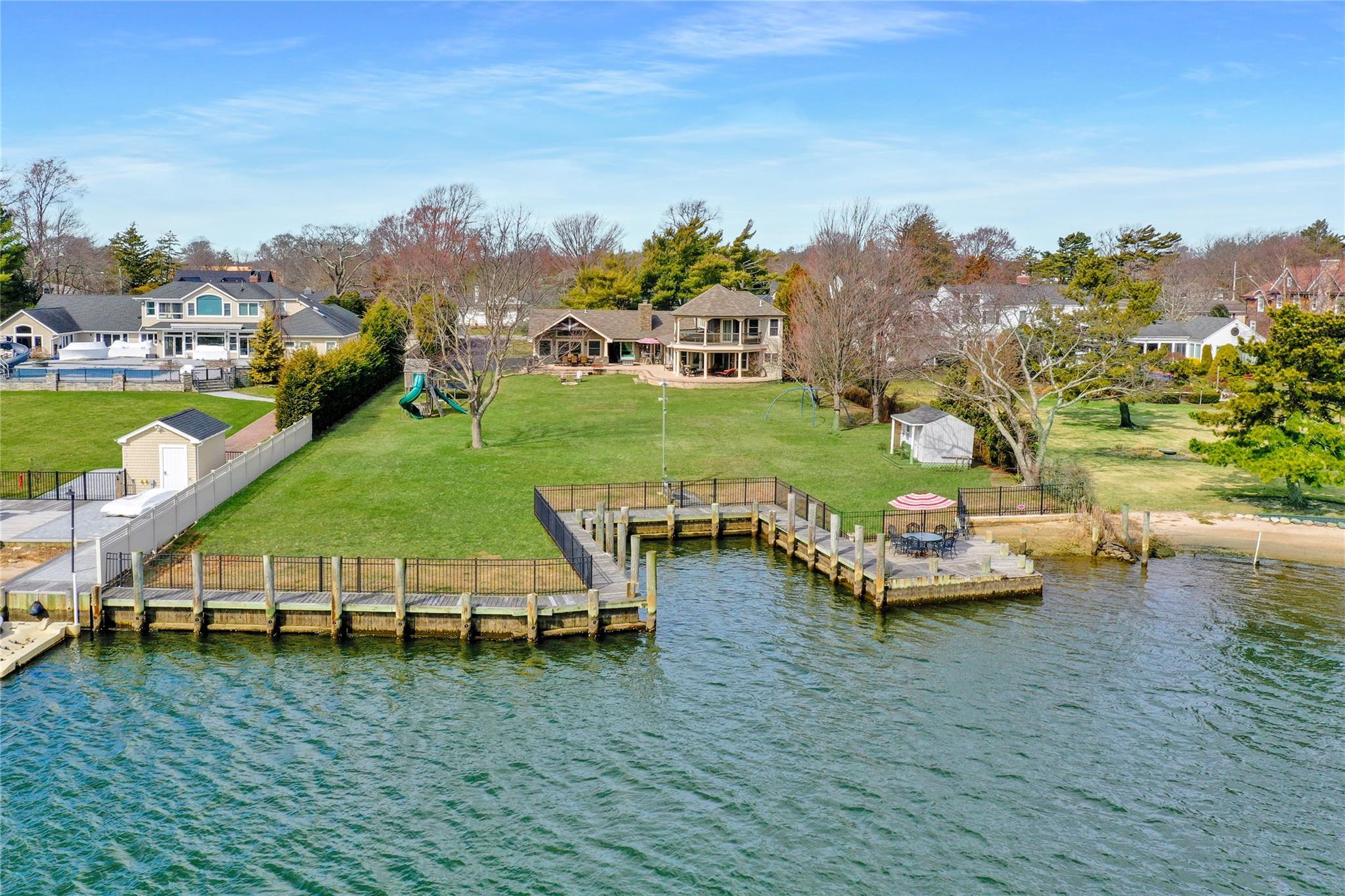 Single Family Willetts  Suffolk County, NY 11795, MLS-843977-40