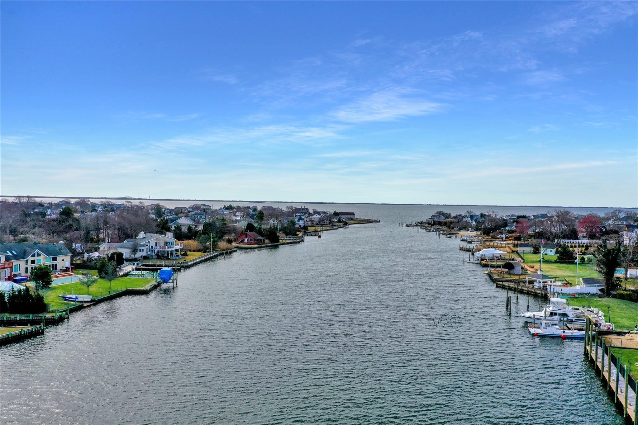 Single Family Willetts  Suffolk County, NY 11795, MLS-843977-43