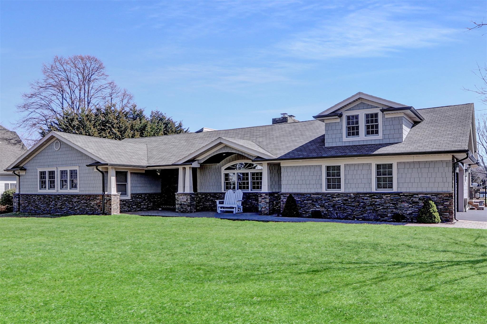 Single Family Willetts  Suffolk County, NY 11795, MLS-843977-5