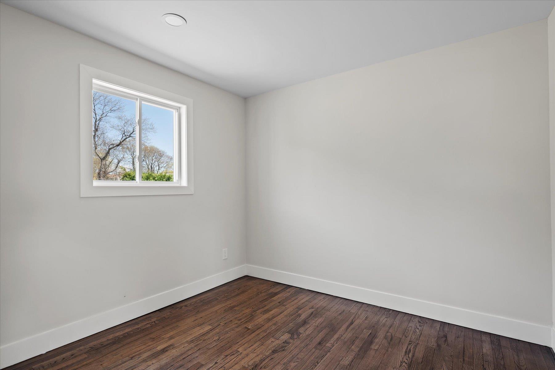 Single Family Gettysburg  Suffolk County, NY 11741, MLS-844019-15