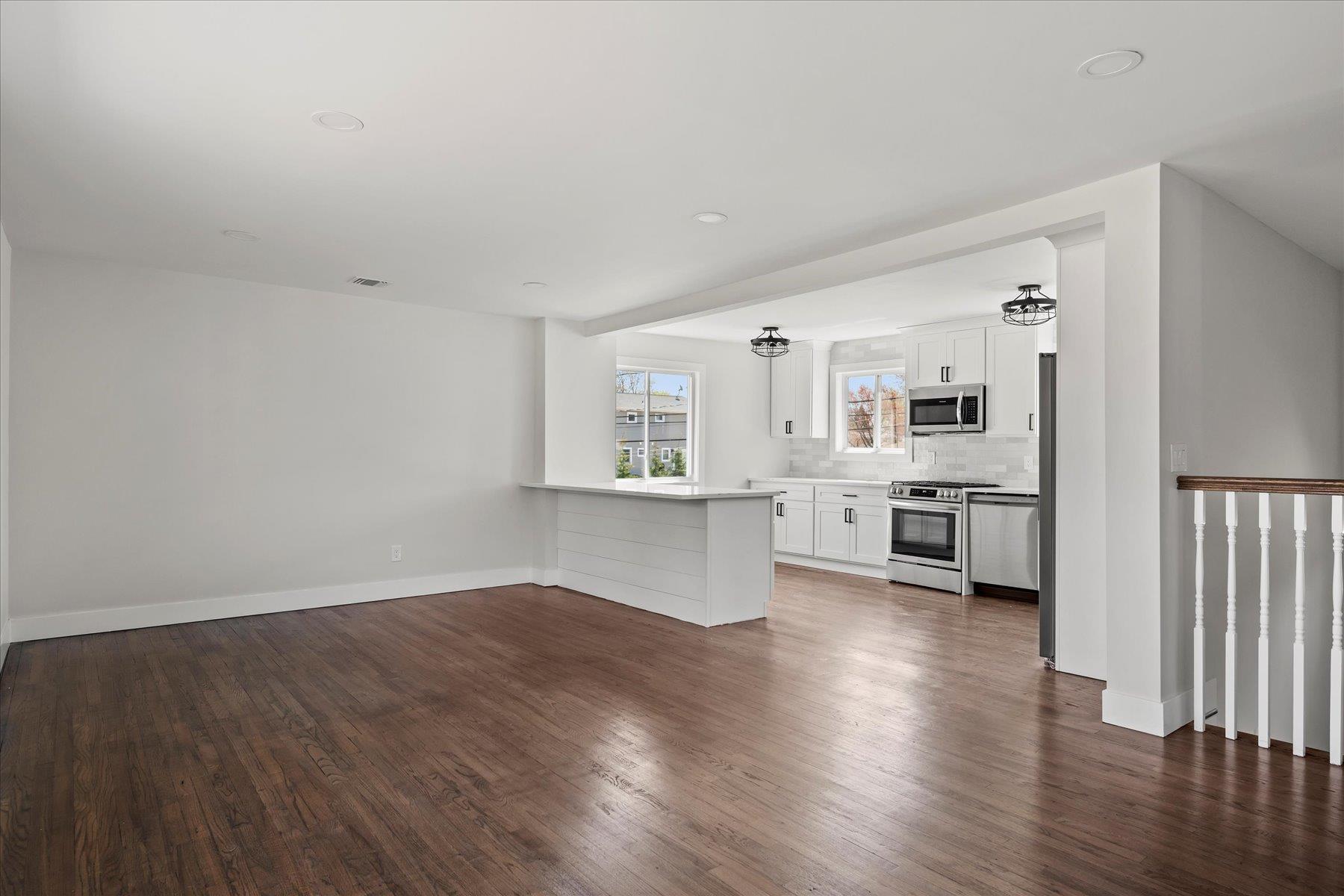 Single Family Gettysburg  Suffolk County, NY 11741, MLS-844019-5