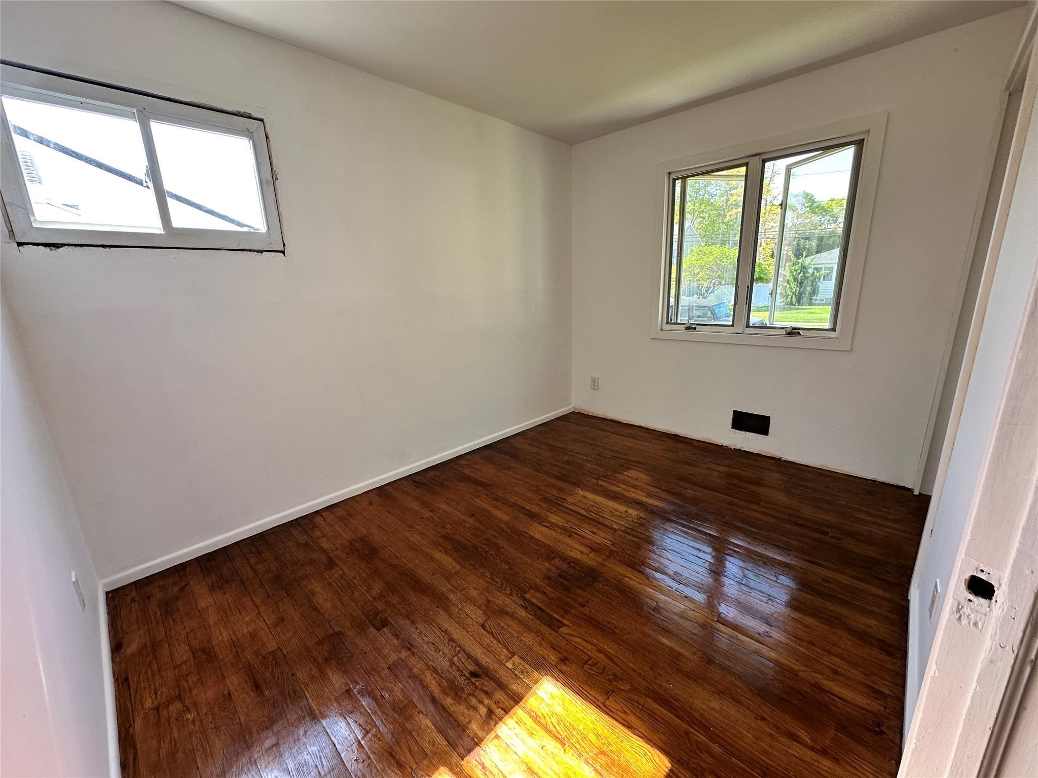 Single Family Danbury  Suffolk County, NY 11706, MLS-844022-11
