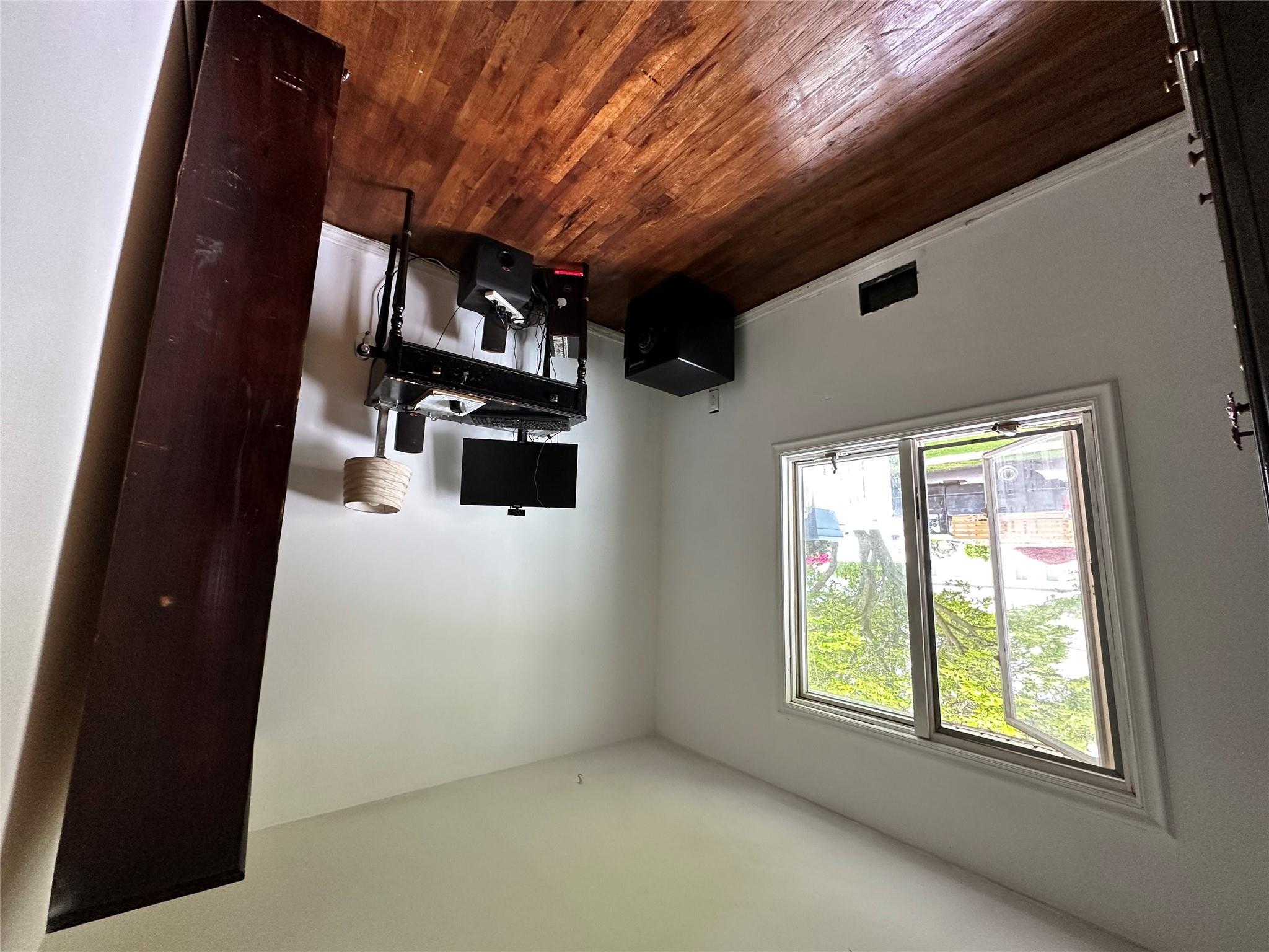 Single Family Danbury  Suffolk County, NY 11706, MLS-844022-12