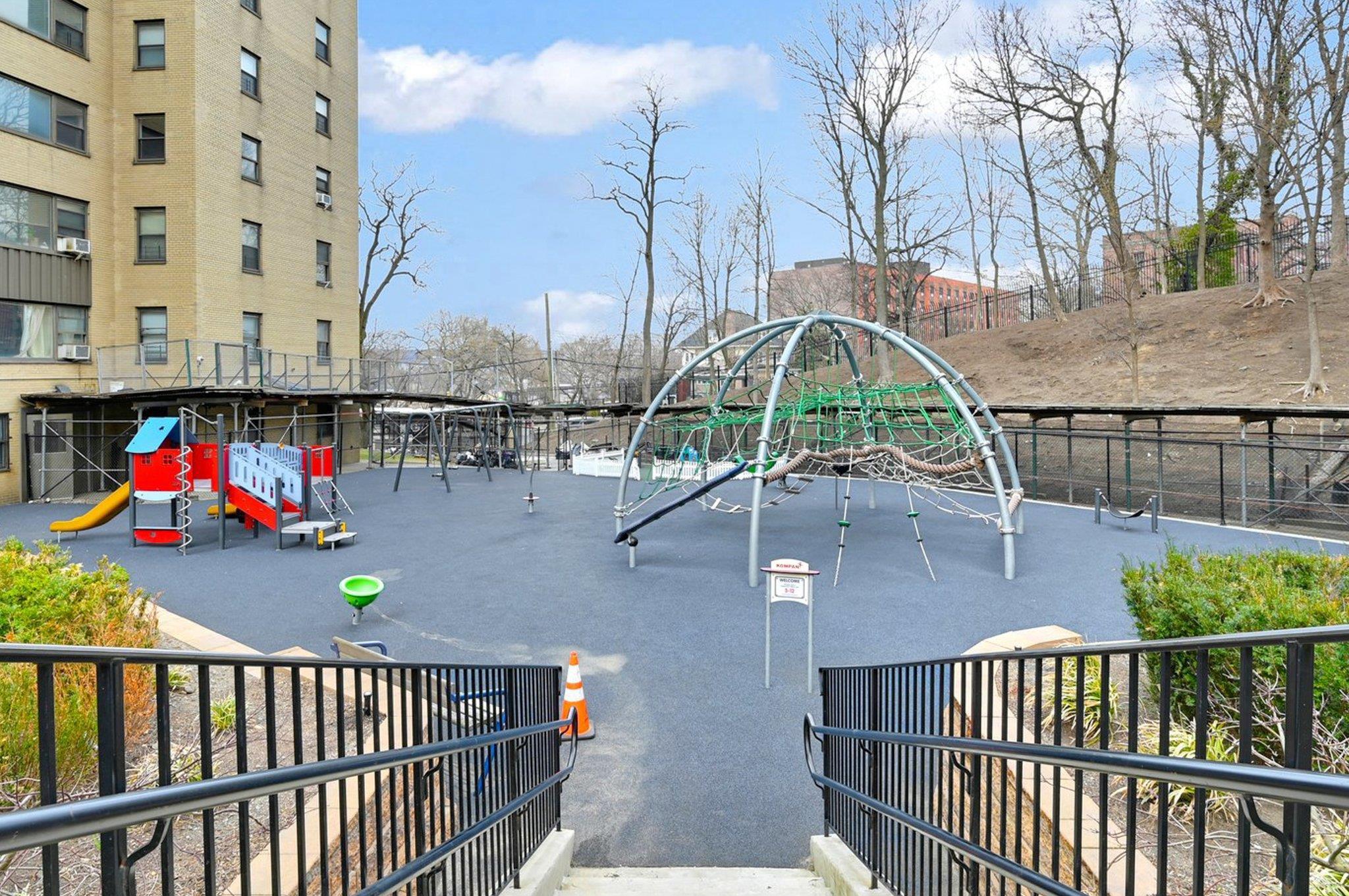Coop Oval  Bronx, NY 10468, MLS-844024-26
