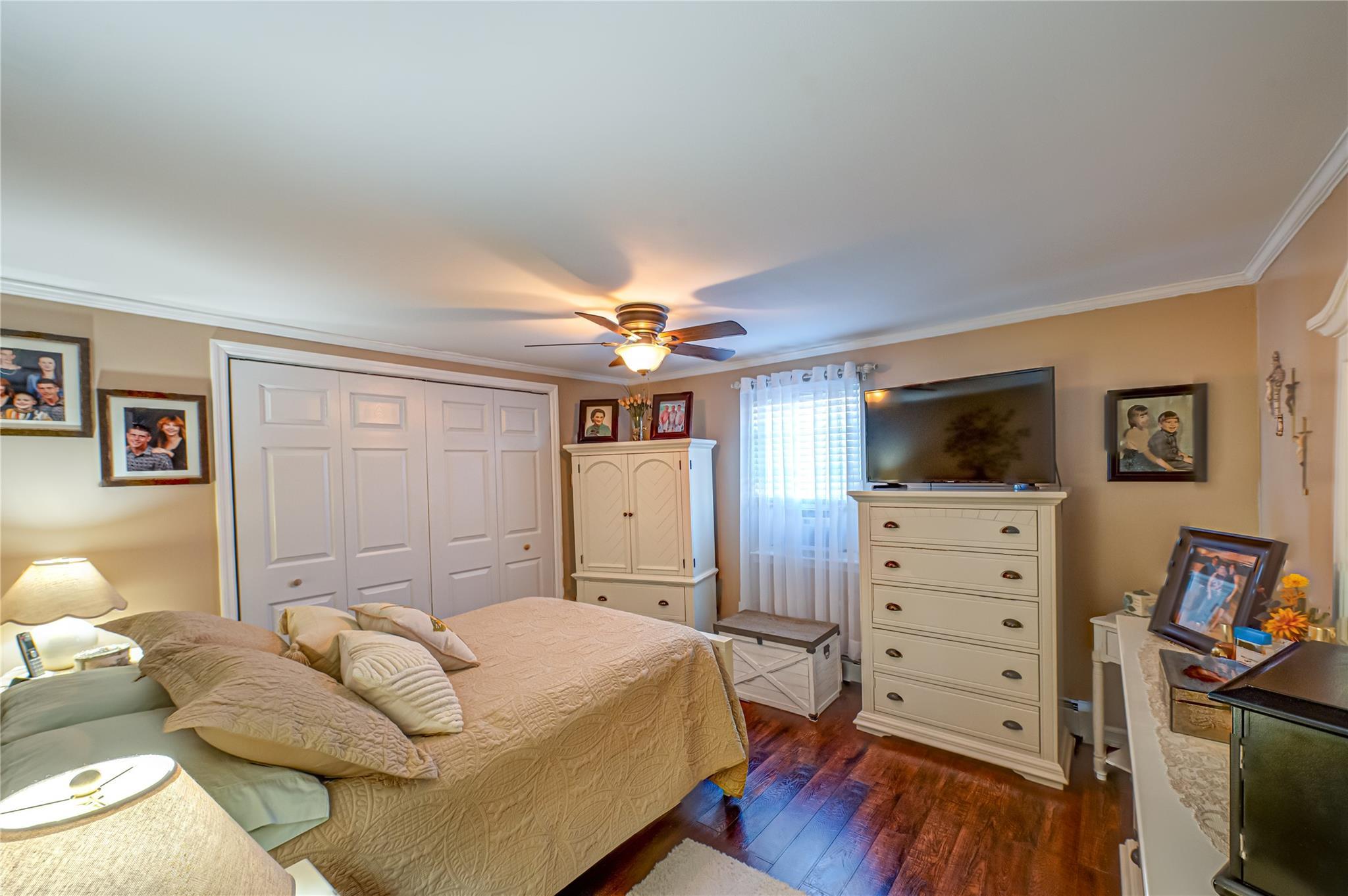 Single Family Wilson  Nassau County, NY 11710, MLS-844026-27
