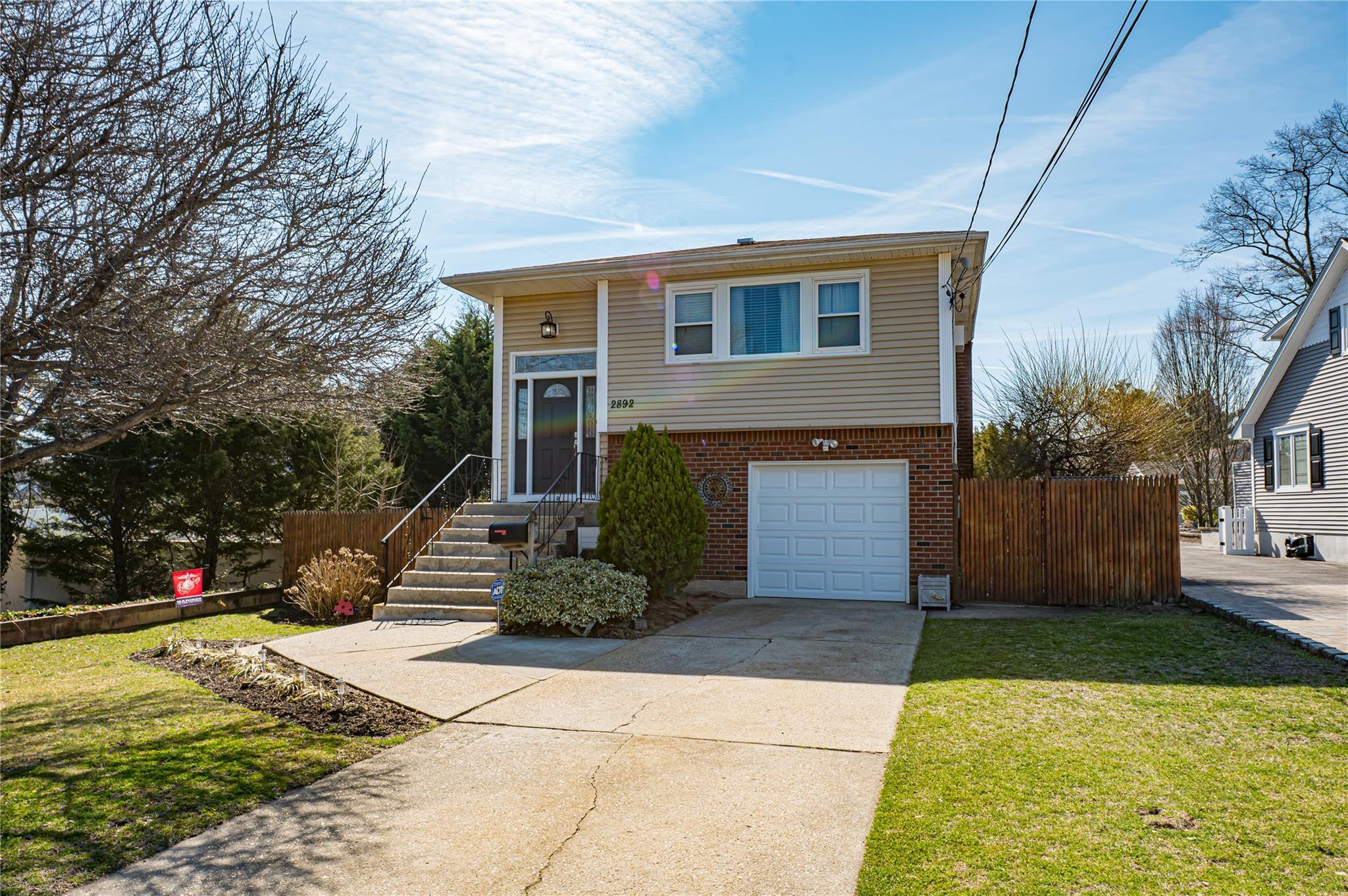 Single Family Wilson  Nassau County, NY 11710, MLS-844026-36