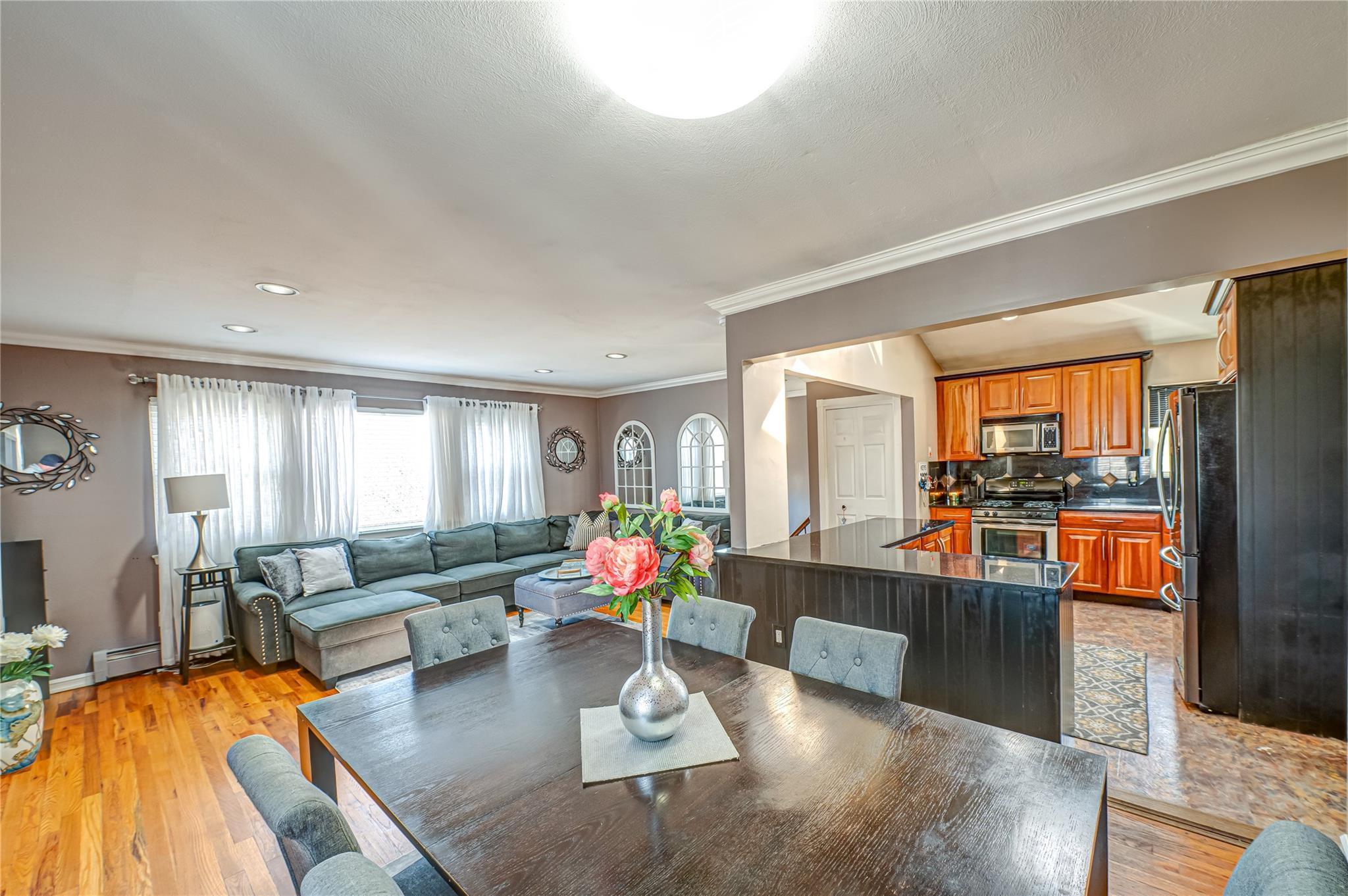 Single Family Wilson  Nassau County, NY 11710, MLS-844026-8