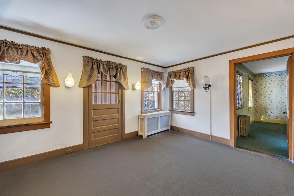 Single Family Broadway  Suffolk County, NY 11777, MLS-844037-26