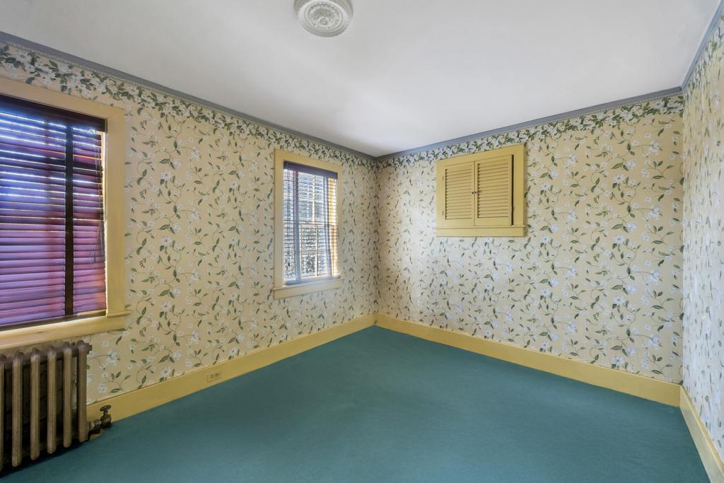 Single Family Broadway  Suffolk County, NY 11777, MLS-844037-28