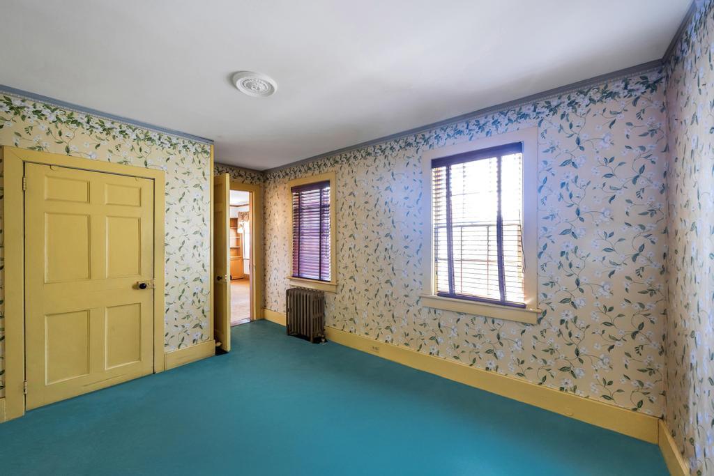Single Family Broadway  Suffolk County, NY 11777, MLS-844037-29