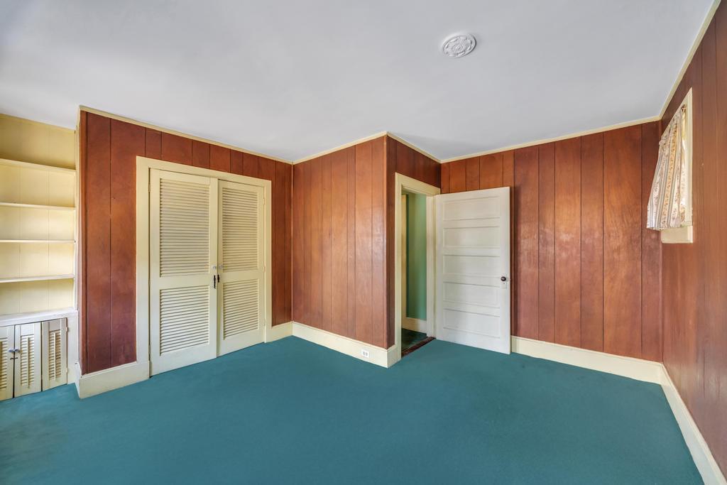 Single Family Broadway  Suffolk County, NY 11777, MLS-844037-34