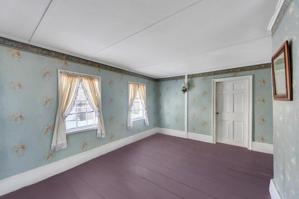 Single Family Broadway  Suffolk County, NY 11777, MLS-844037-36
