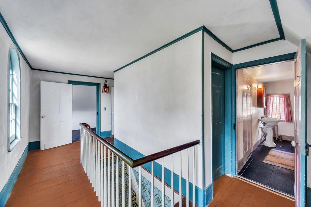Single Family Broadway  Suffolk County, NY 11777, MLS-844037-40