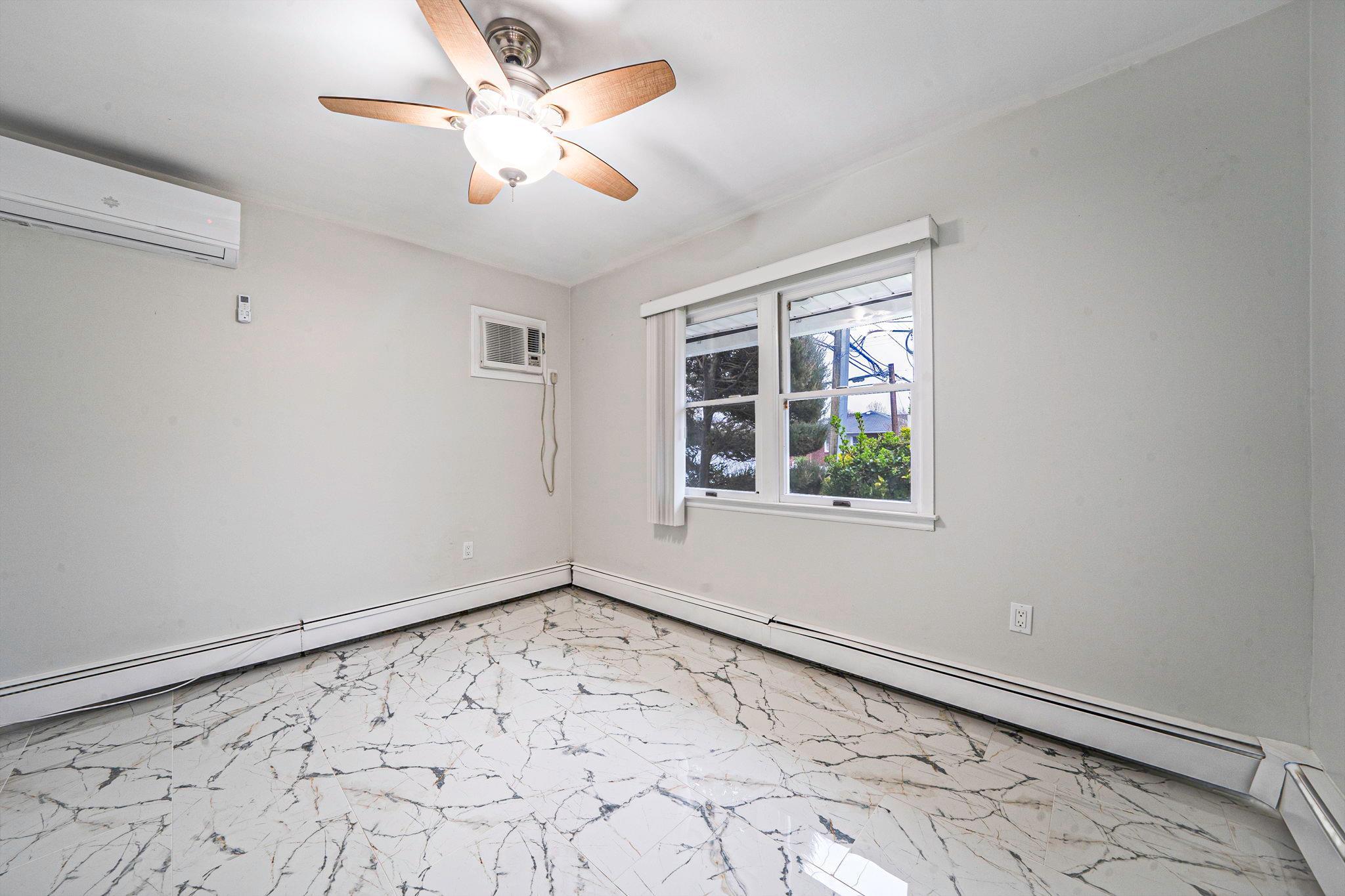 Single Family Bloomingdale  Nassau County, NY 11756, MLS-844070-12