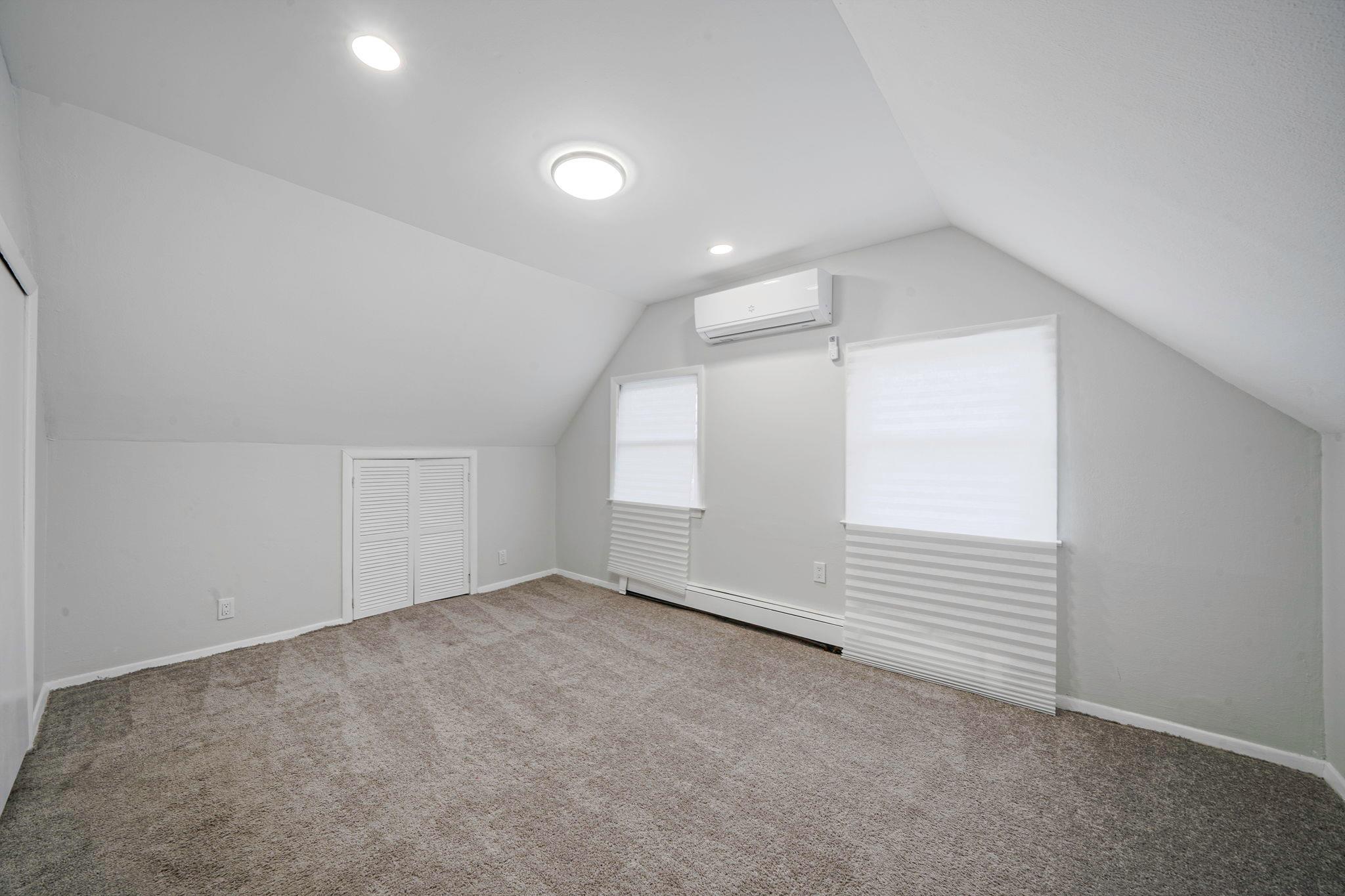 Single Family Bloomingdale  Nassau County, NY 11756, MLS-844070-18