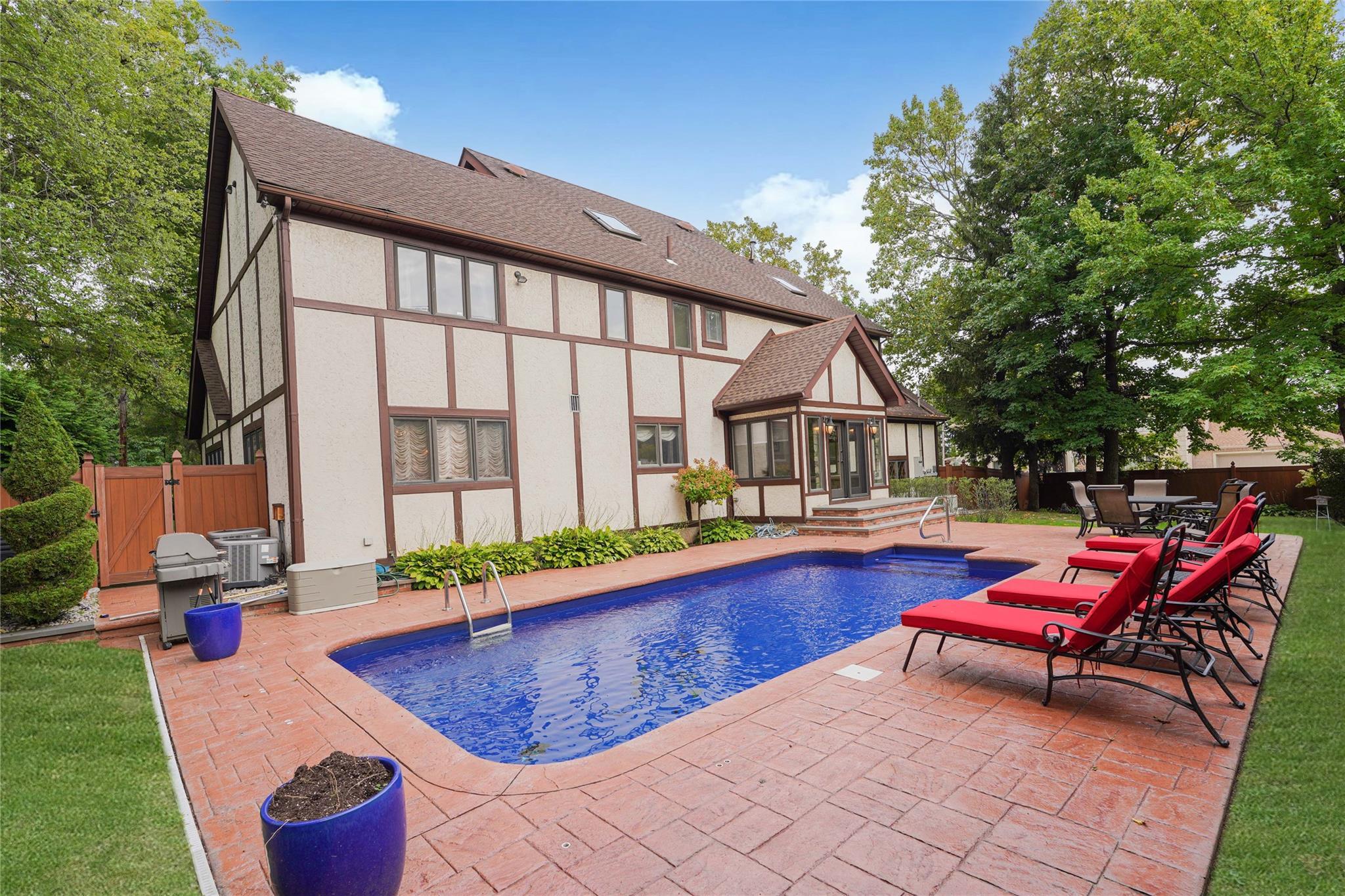 Single Family Elmhurst  Staten Island, NY 10301, MLS-844128-47