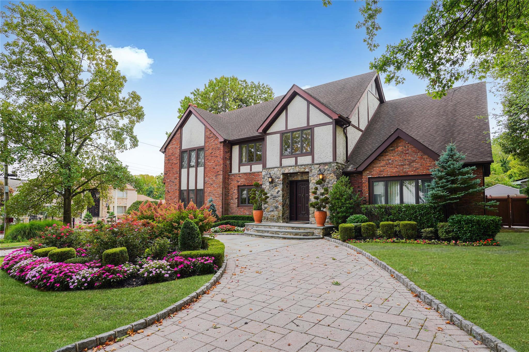 Single Family Elmhurst  Staten Island, NY 10301, MLS-844128-48