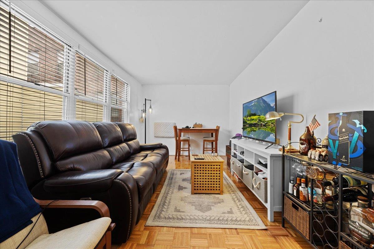 Single Family 48th  Queens, NY 11105, MLS-844171-35