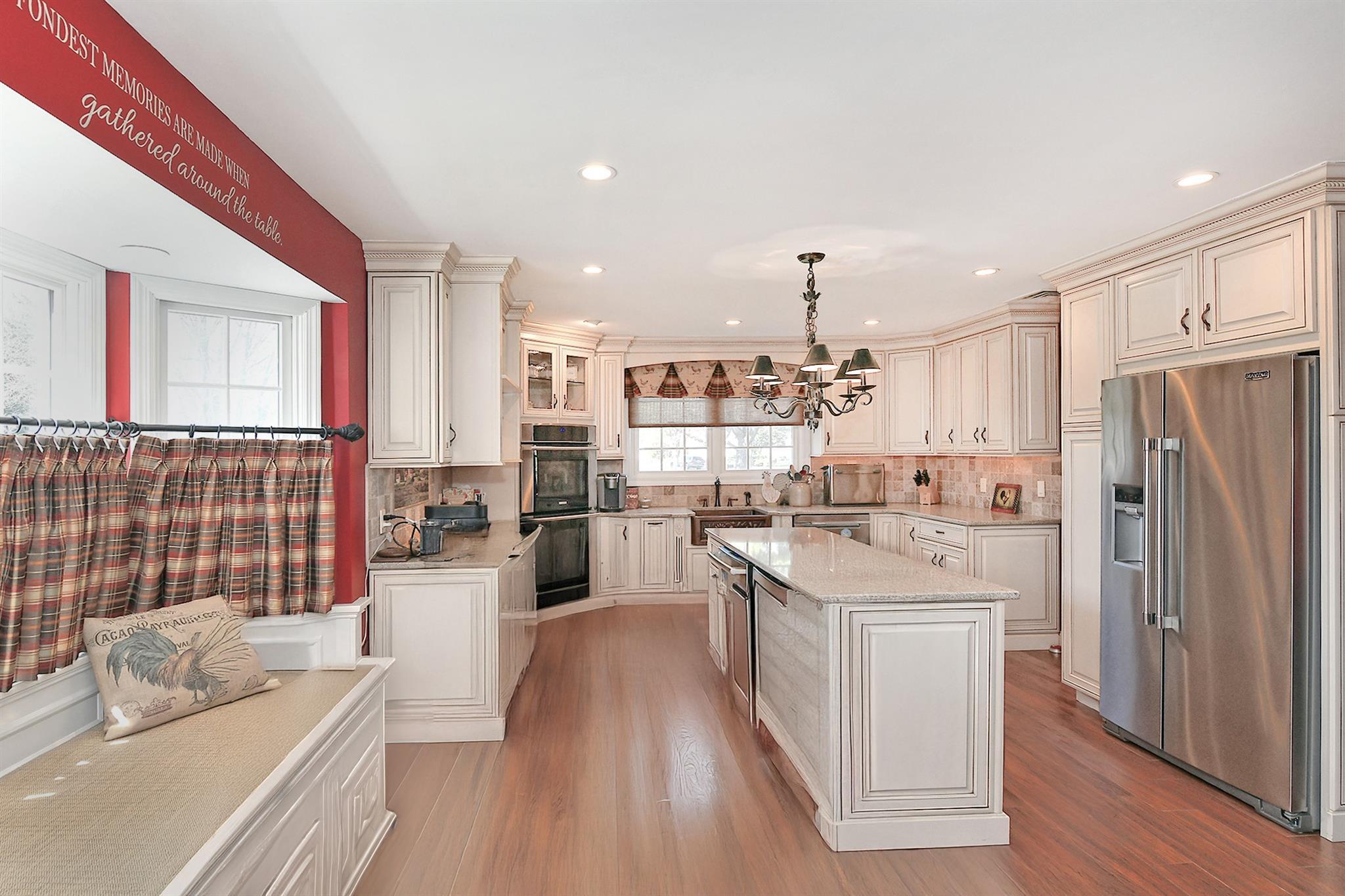 Single Family Campbell  Suffolk County, NY 11746, MLS-844175-8