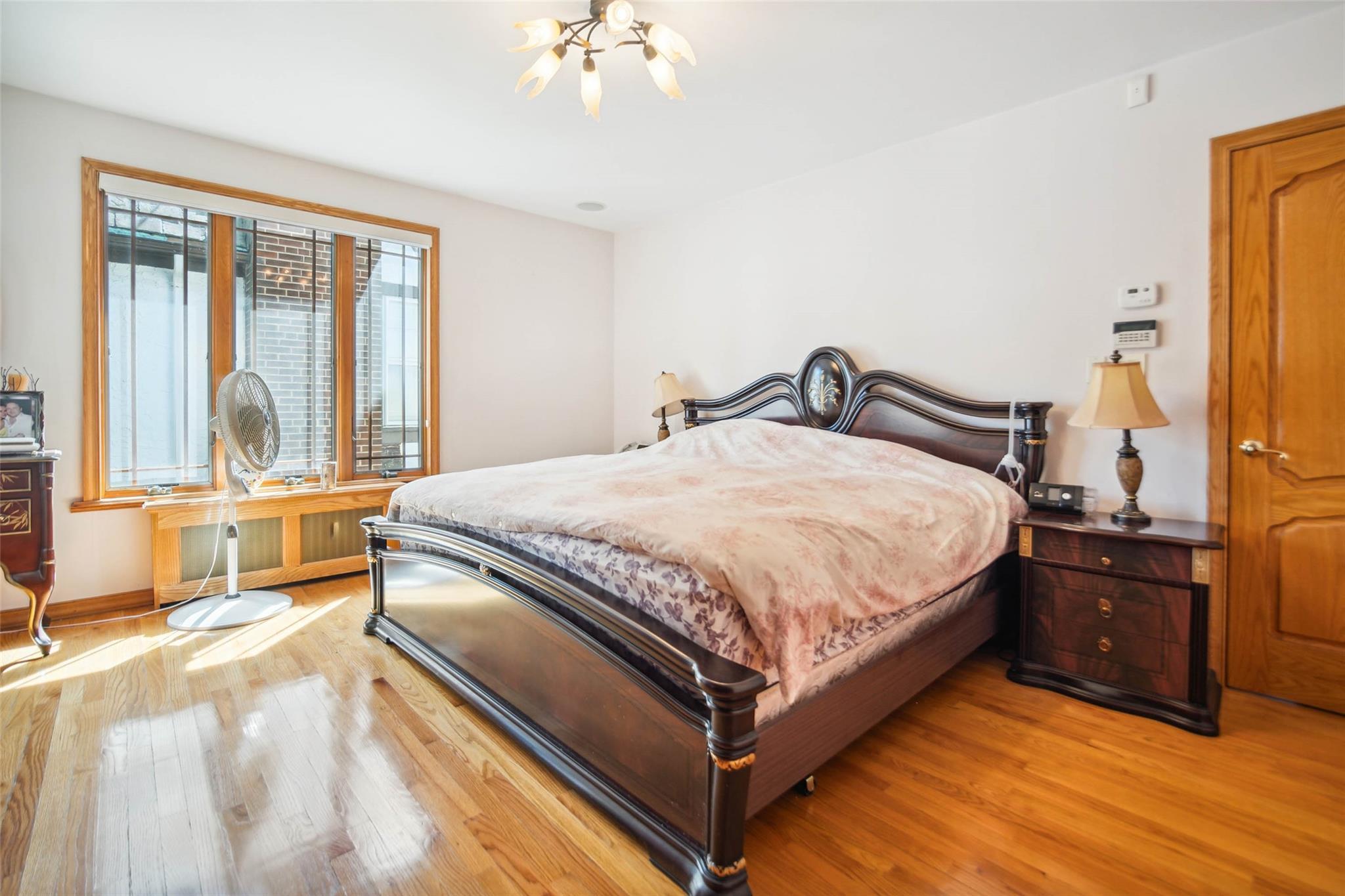 Single Family Harrow  Queens, NY 11375, MLS-844176-9