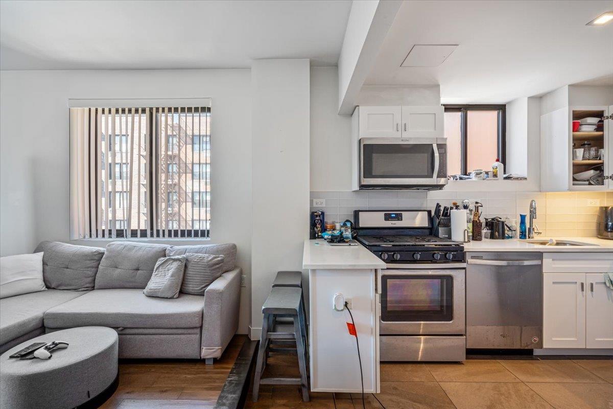 Condo 51st Queens, NY 11373, MLS-844192-4