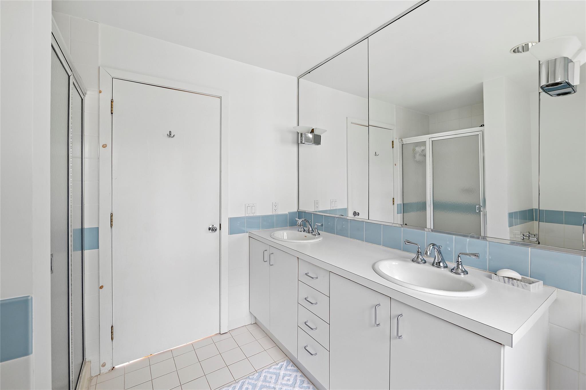 Single Family Georgica Close  Suffolk County, NY 11937, MLS-844205-10
