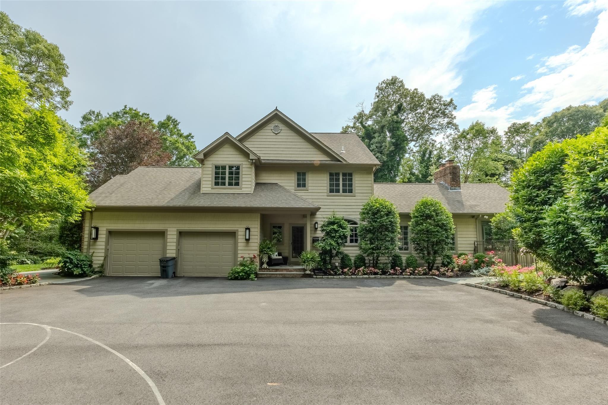 Single Family Hillcrest  Suffolk County, NY 11766, MLS-844260-45