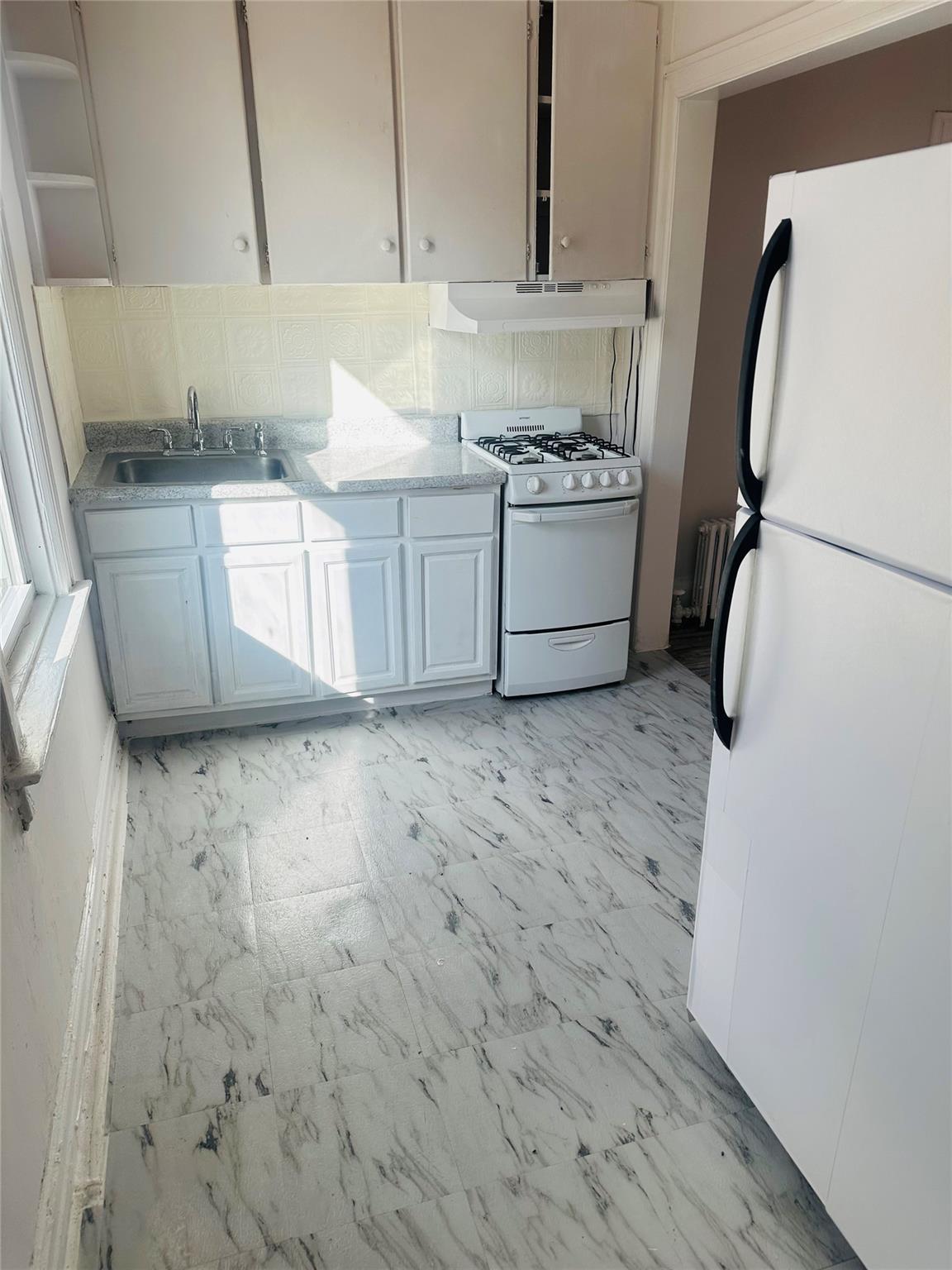 Apartment 229th  Bronx, NY 10466, MLS-844261-2