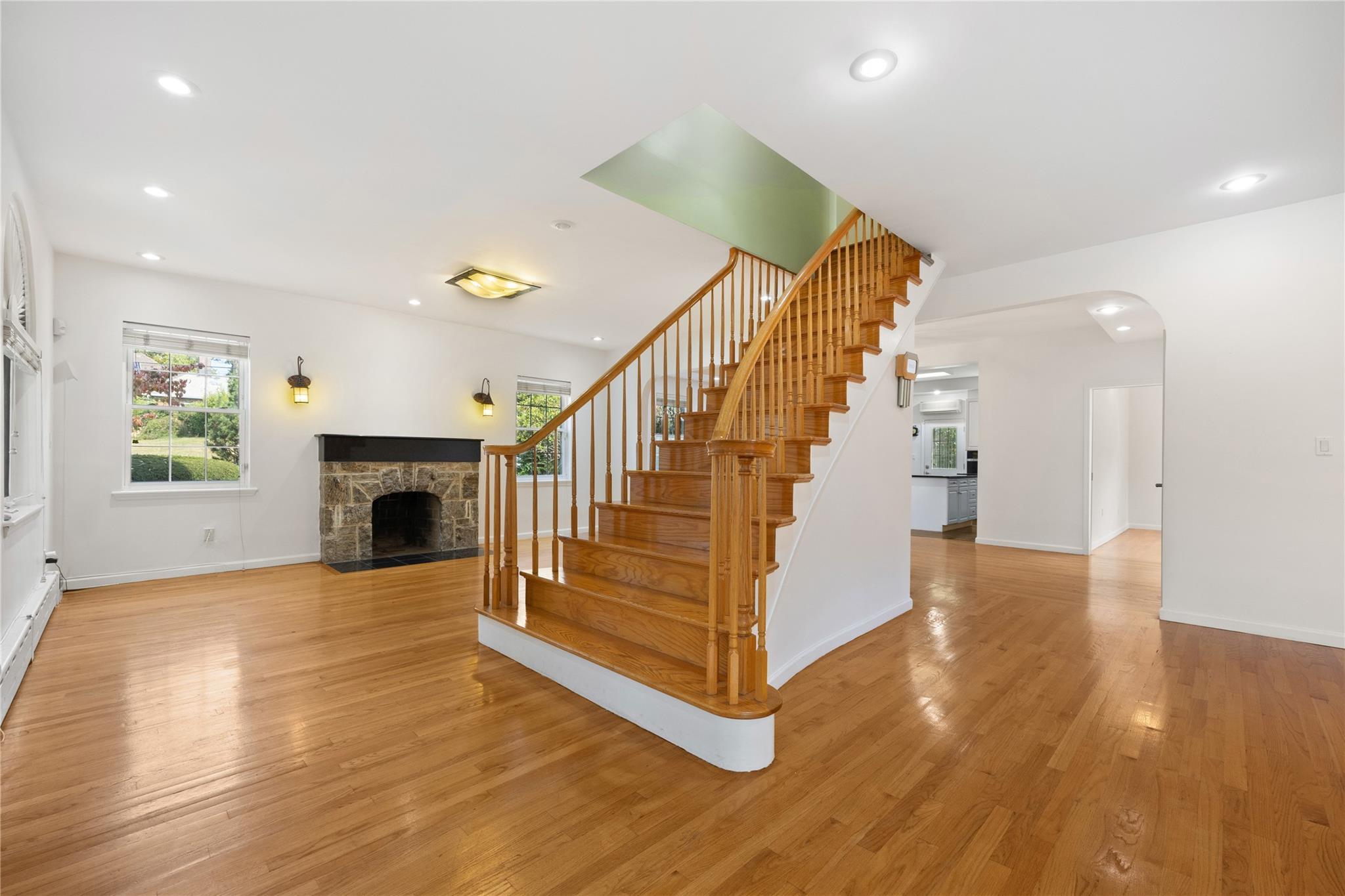 Single Family Somerset  Queens, NY 11432, MLS-844263-4