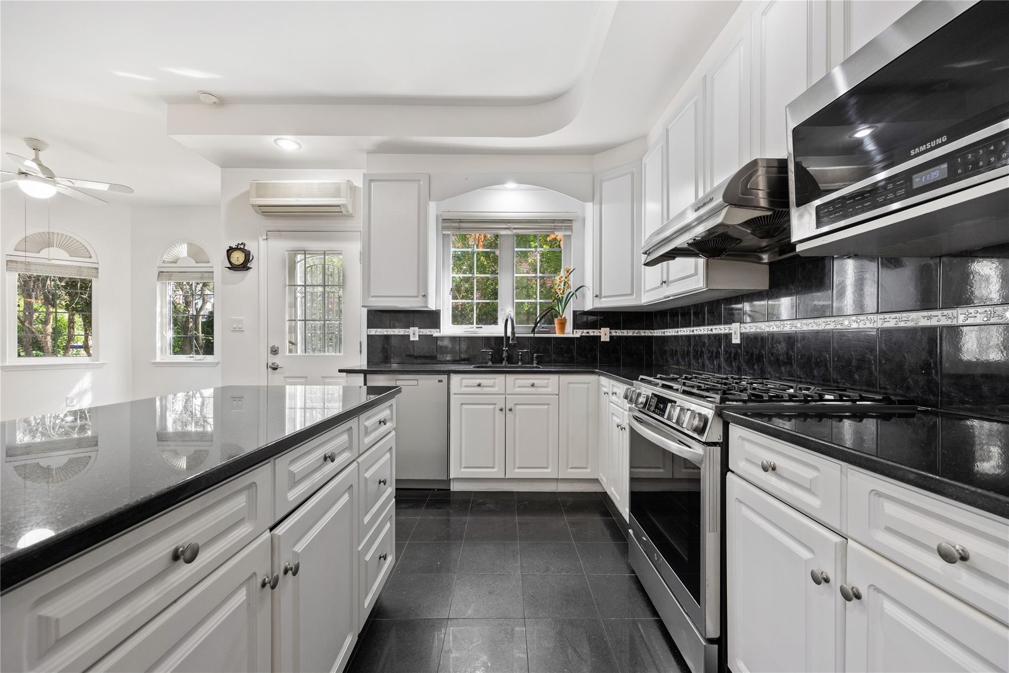 Single Family Somerset  Queens, NY 11432, MLS-844263-9