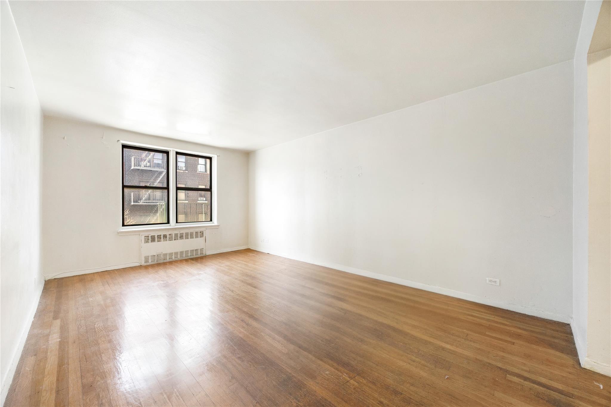 Coop Briggs  Bronx, NY 10458, MLS-844341-5
