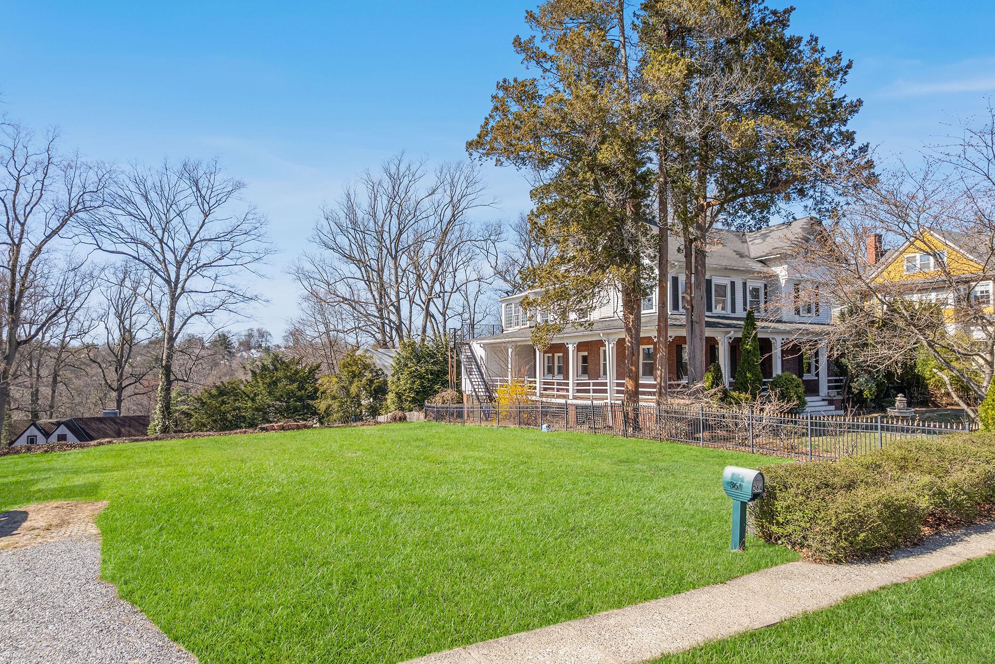 Single Family Ridgeview  Westchester County, NY 10606, MLS-844357-2