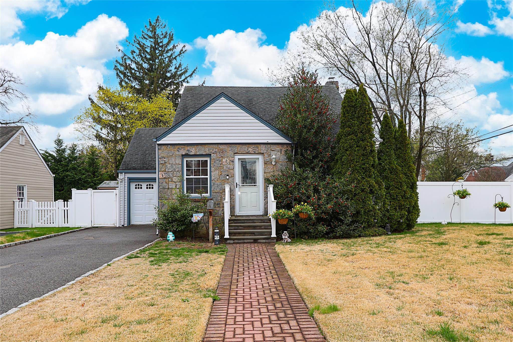 Single Family Roosevelt  Nassau County, NY 11552, MLS-844369-2
