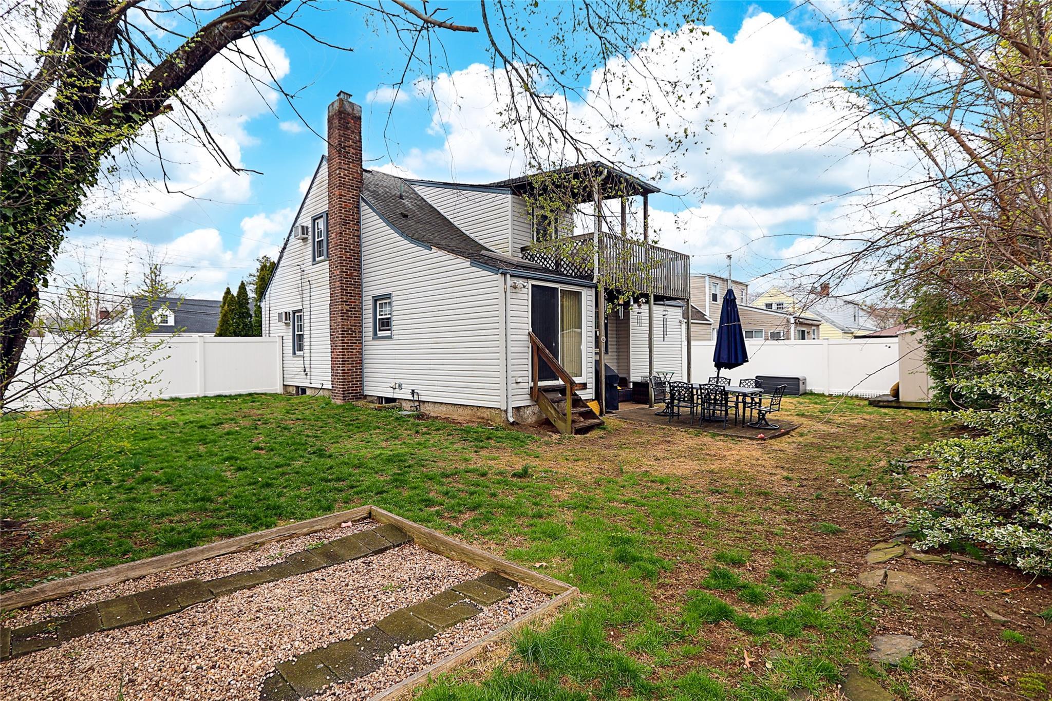 Single Family Roosevelt  Nassau County, NY 11552, MLS-844369-26