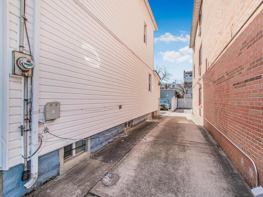 Single Family 89th  Brooklyn, NY 11236, MLS-844379-10