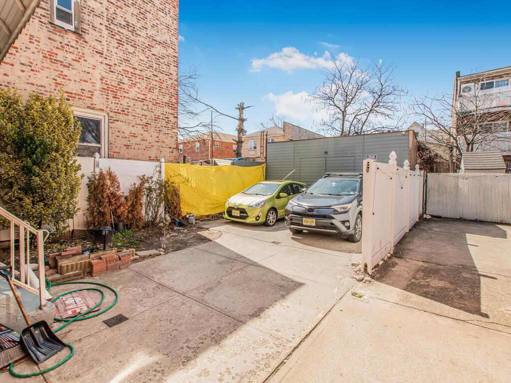 Single Family 89th  Brooklyn, NY 11236, MLS-844379-11