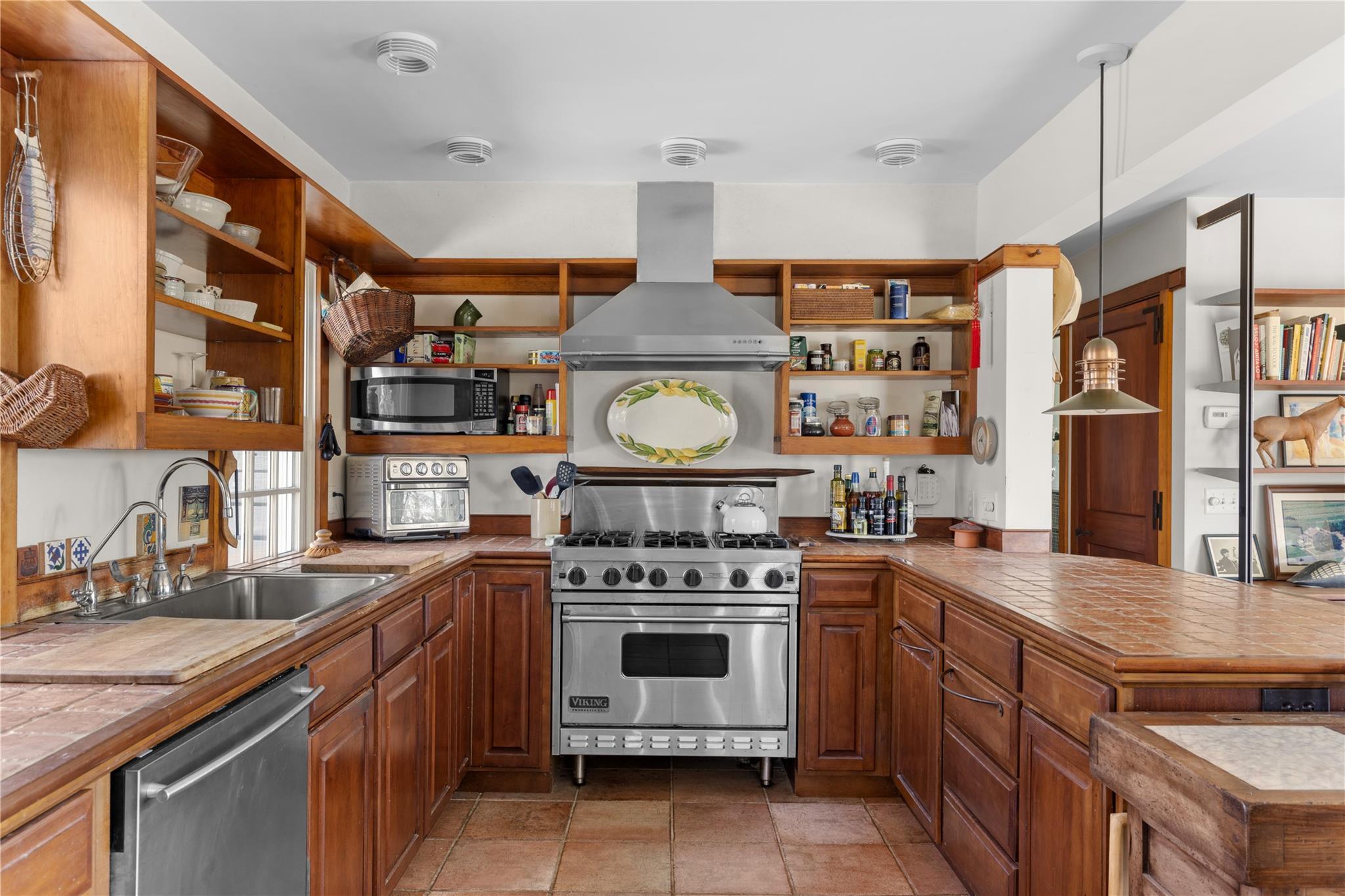 Single Family Narrow River  Suffolk County, NY 11957, MLS-844387-16