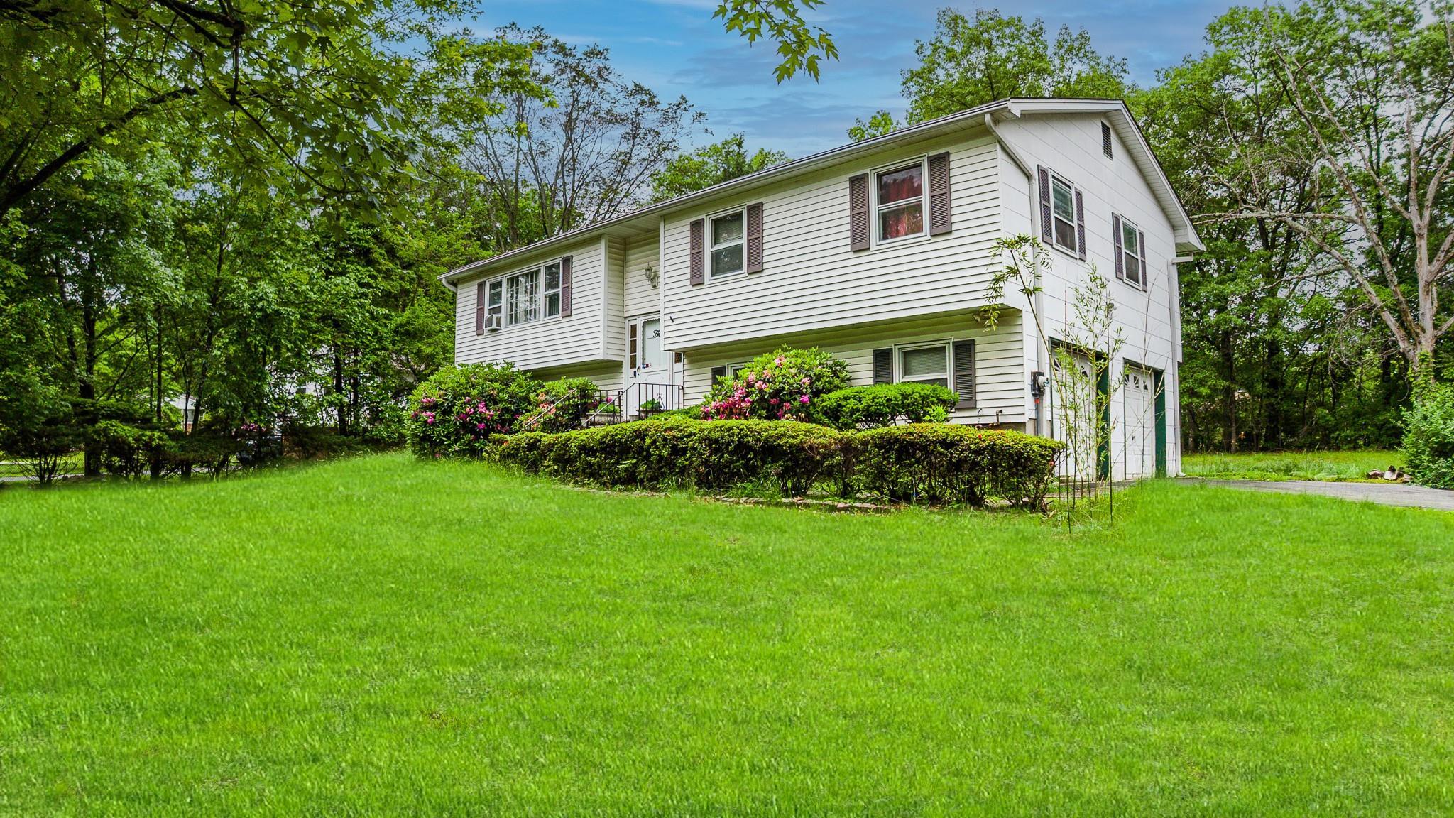 Single Family Catalpa  Rockland County, NY 10954, MLS-844390-2