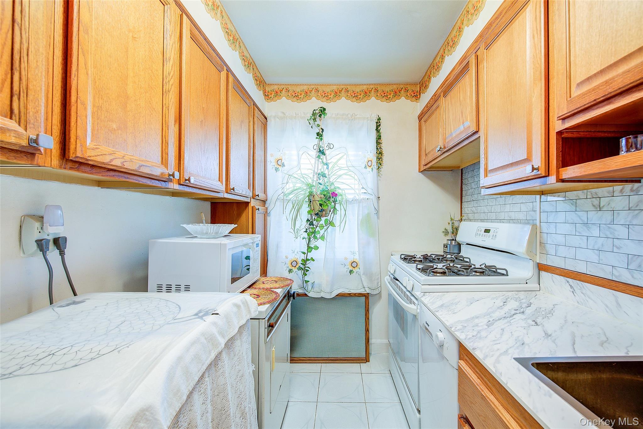 Coop 69th  Queens, NY 11365, MLS-844407-11