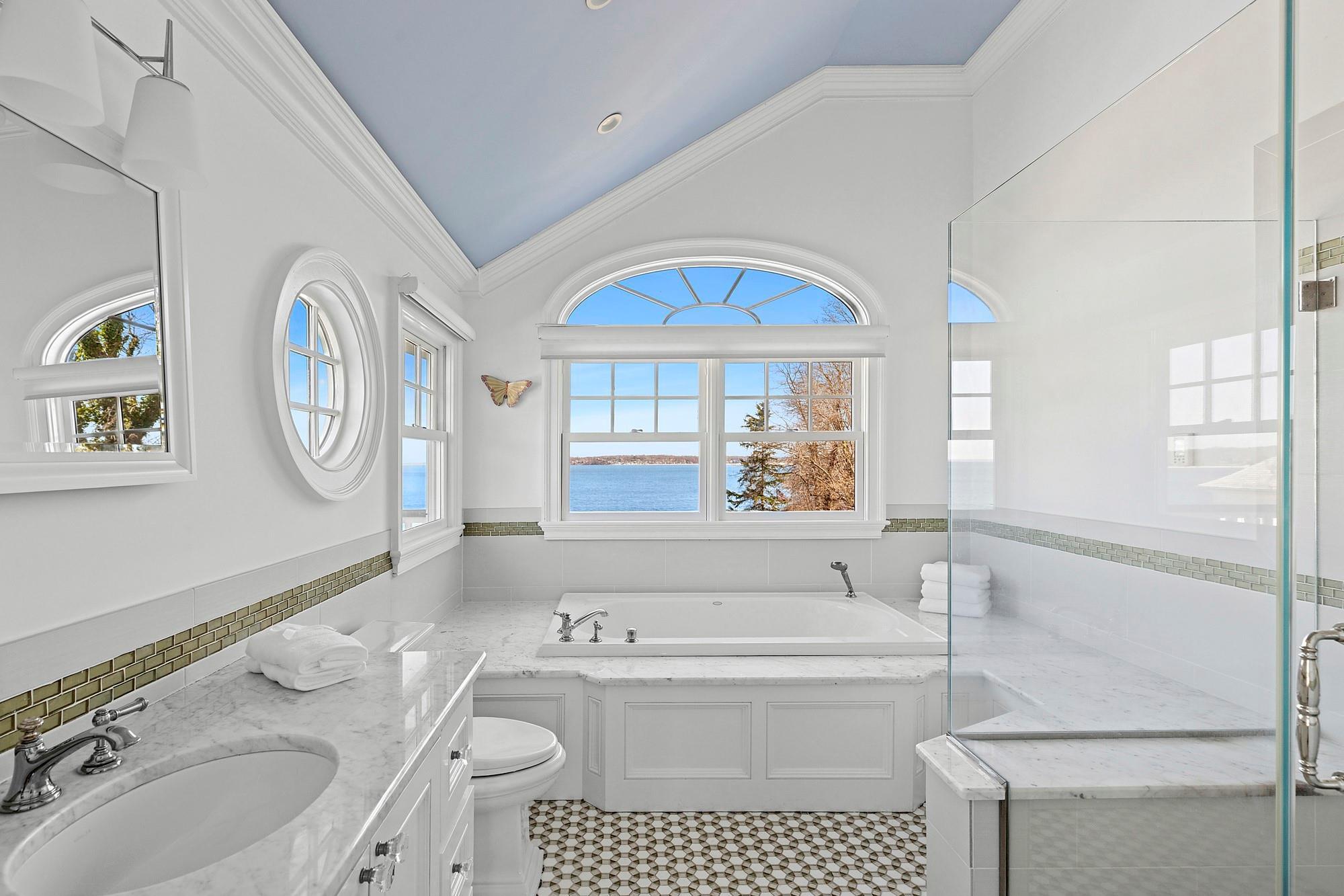 Single Family Bay  Suffolk County, NY 11743, MLS-844426-20