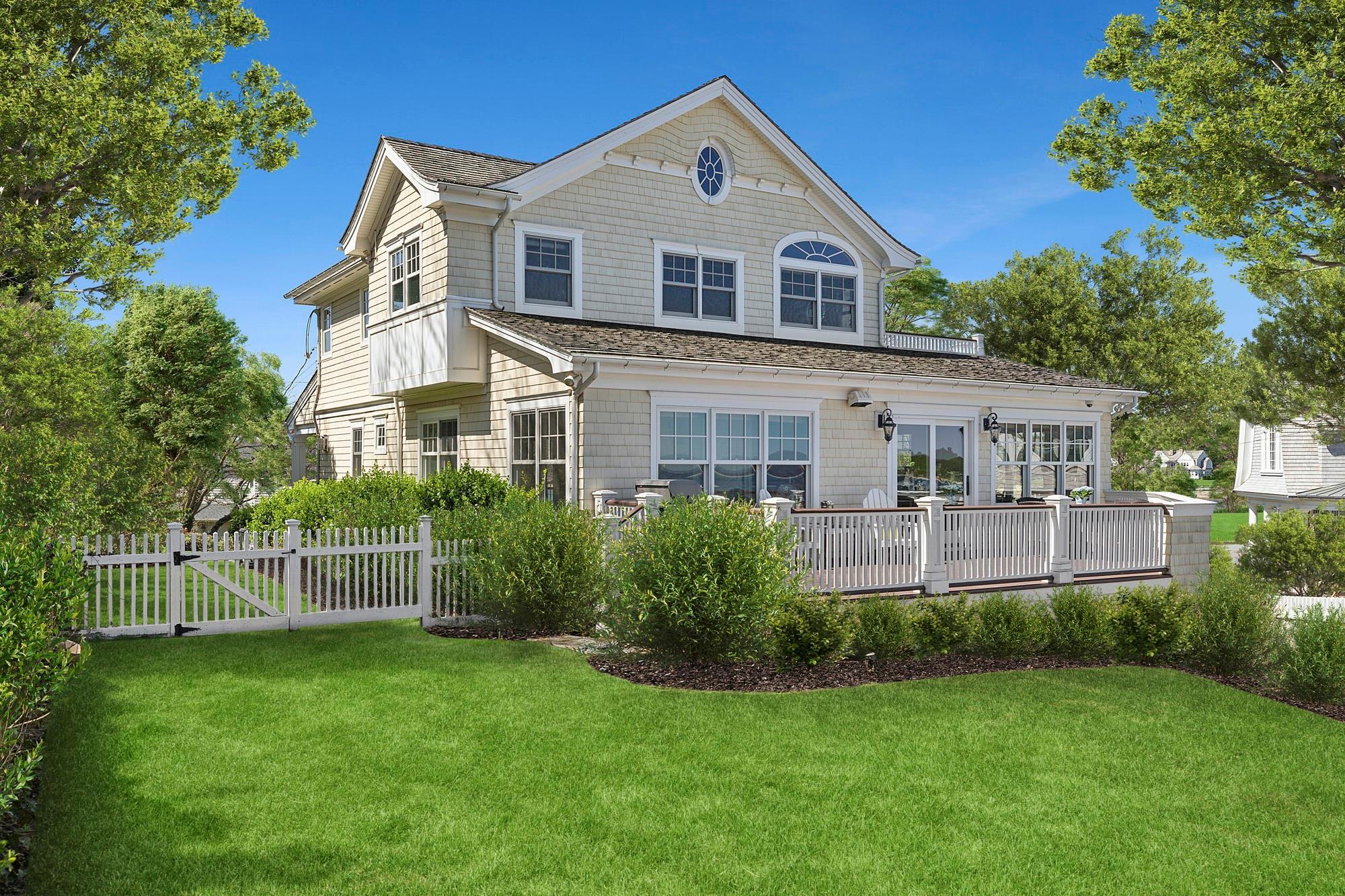 Single Family Bay  Suffolk County, NY 11743, MLS-844426-3