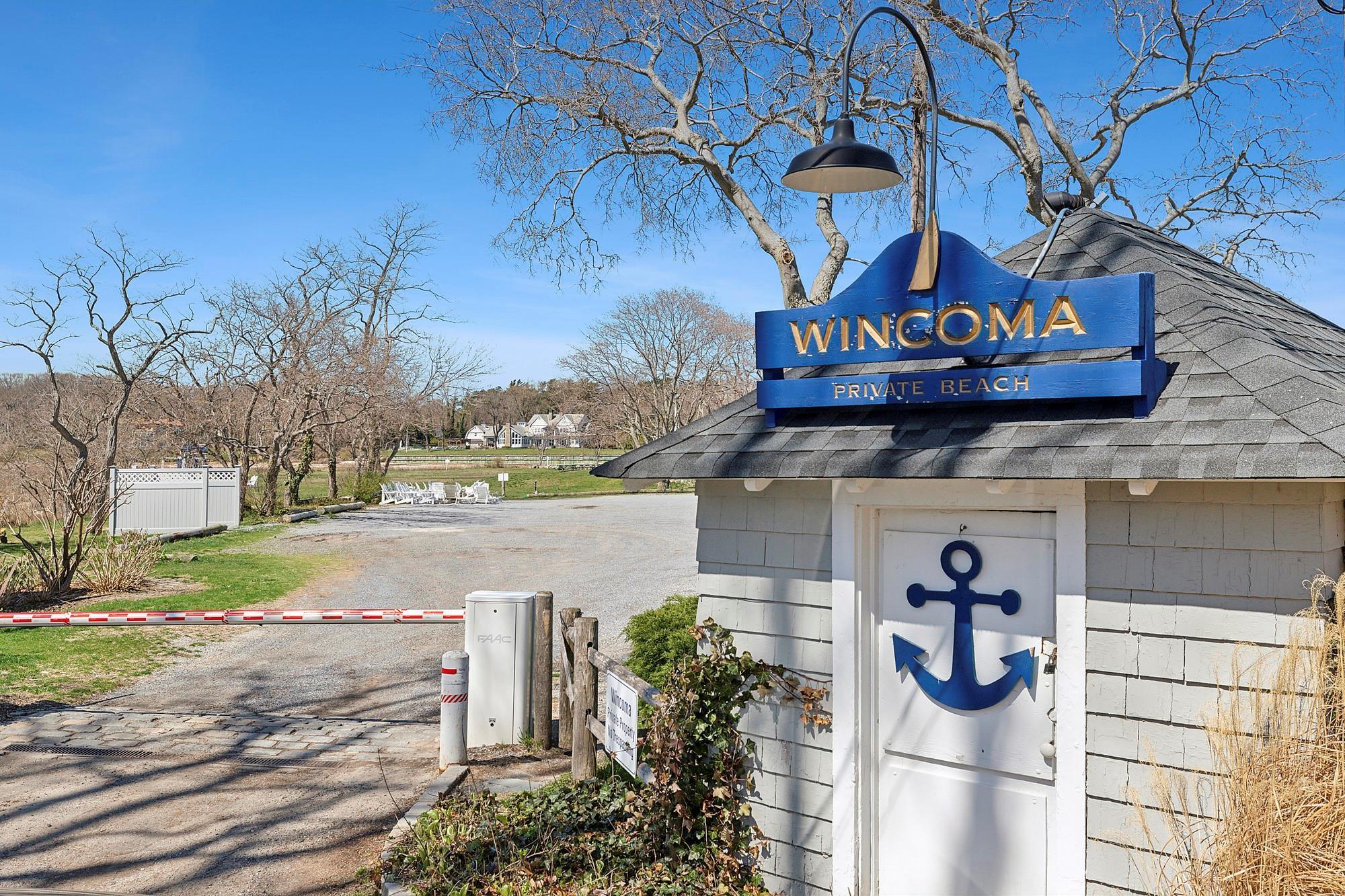 Single Family Bay  Suffolk County, NY 11743, MLS-844426-31